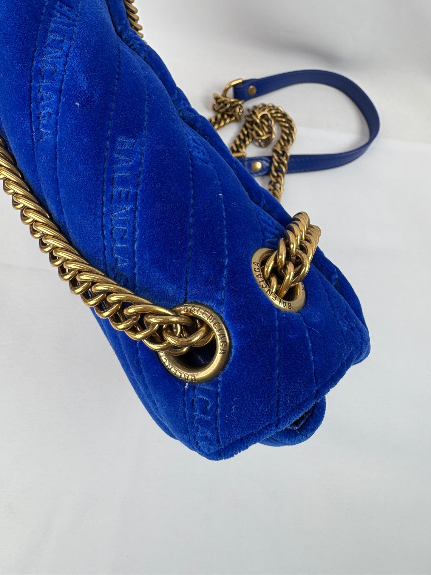Pre-Owned BALENCIAGA BB Round Royal Blue Handbag
