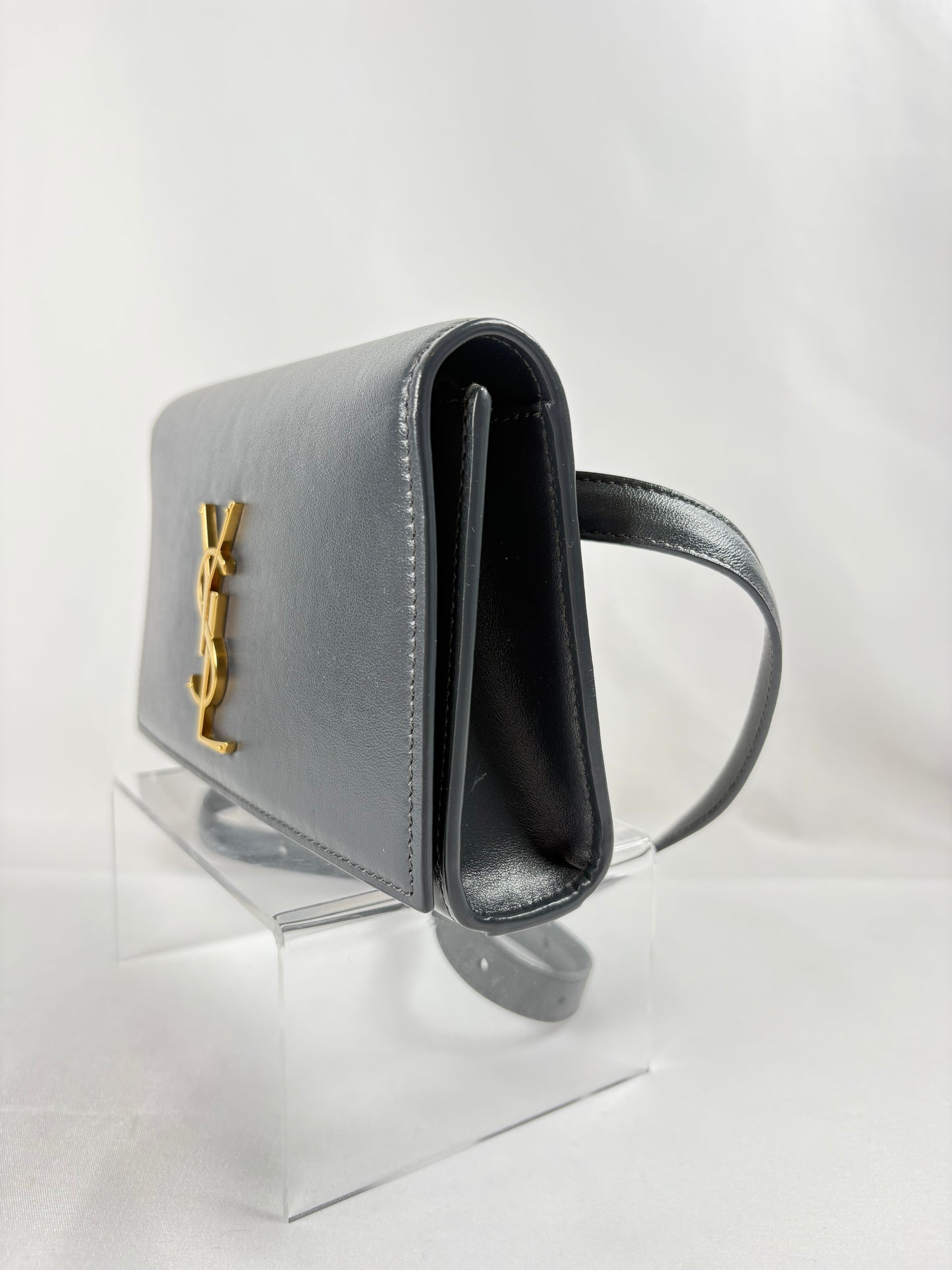 Pre-Owned SAINT LAURENT Classic Monogram Kate Belt Bag, Grey