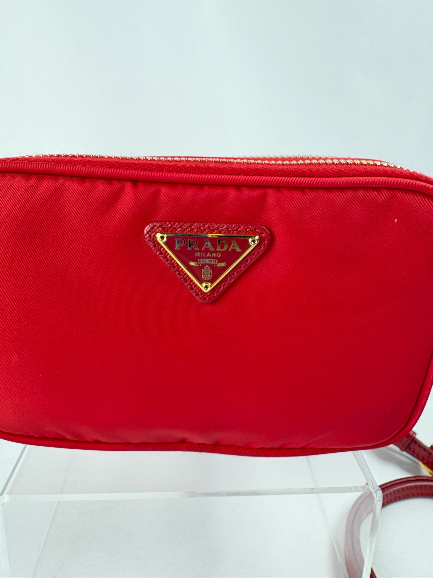 Pre-Owned PRADA Tessuto Camera Crossbody, Red