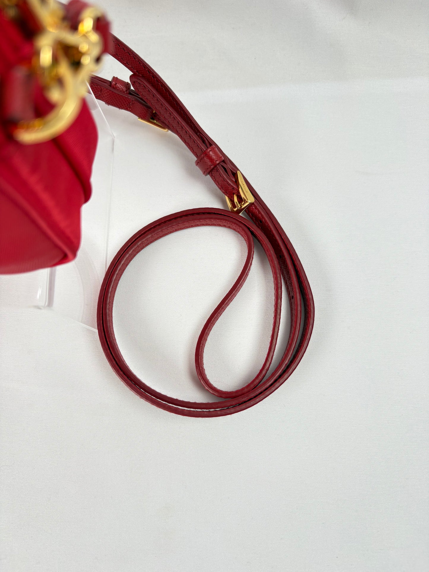 Pre-Owned PRADA Tessuto Camera Crossbody, Red