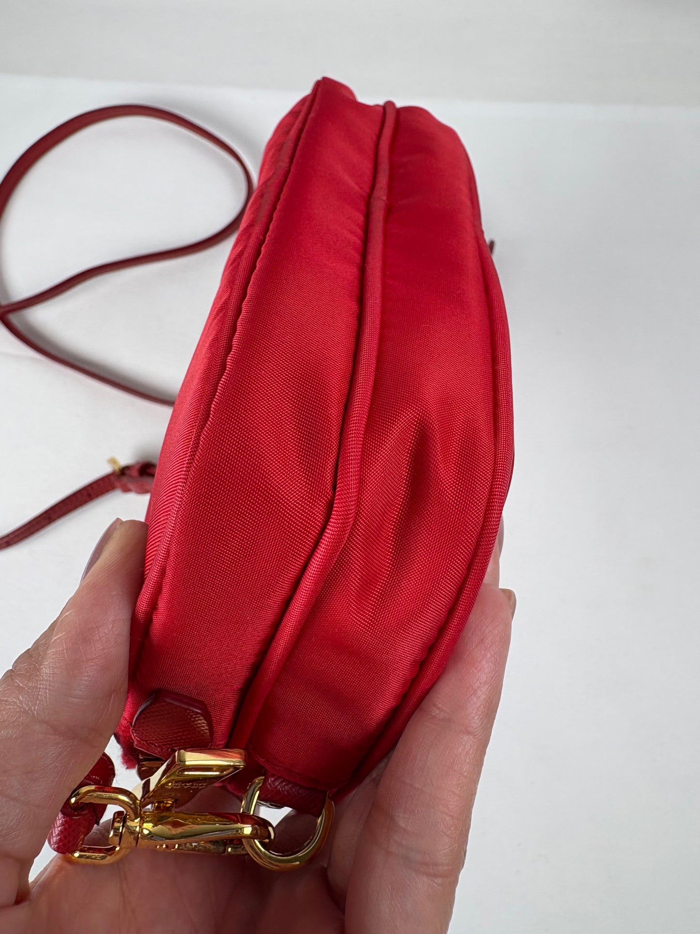 Pre-Owned PRADA Tessuto Camera Crossbody, Red
