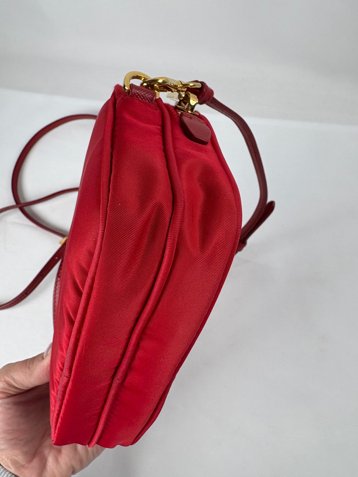 Pre-Owned PRADA Tessuto Camera Crossbody, Red