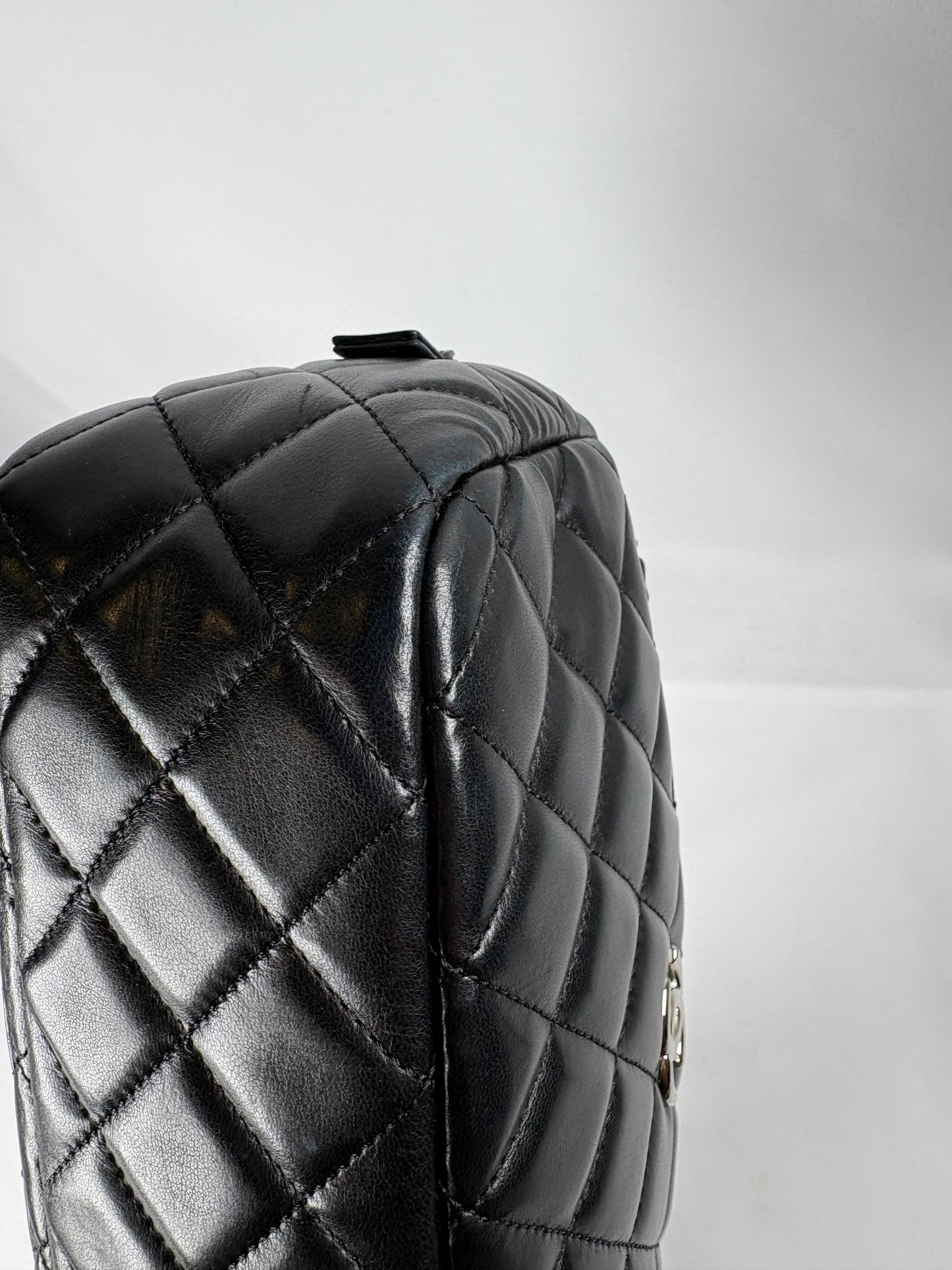 Pre-Owned CHANEL™ Quilted Camera Case Black Handbag