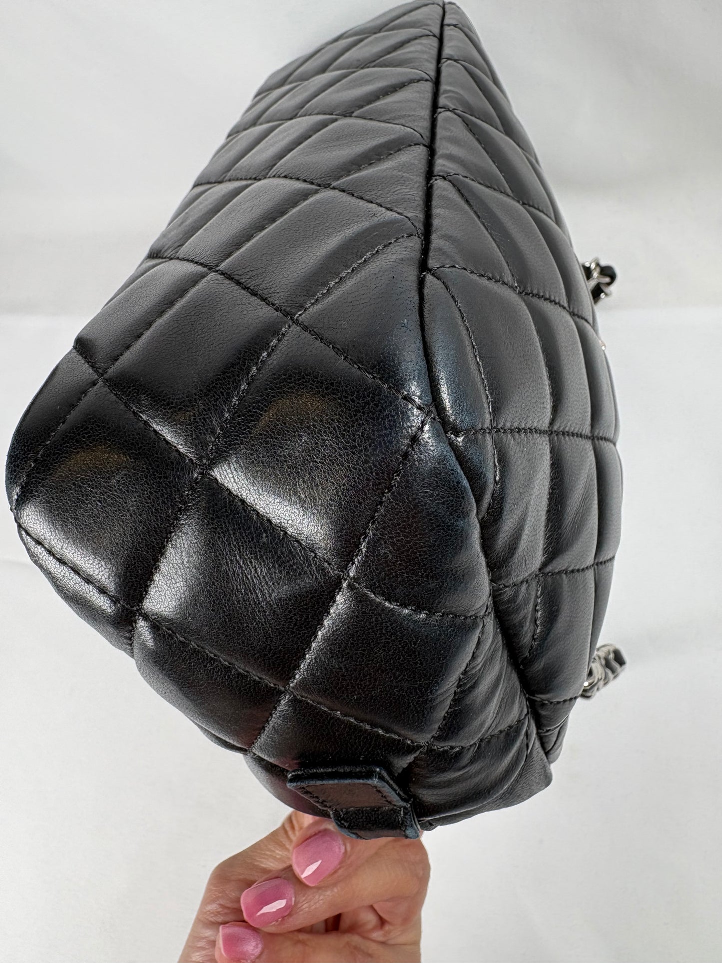 Pre-Owned CHANEL™ Quilted Camera Case Black Handbag