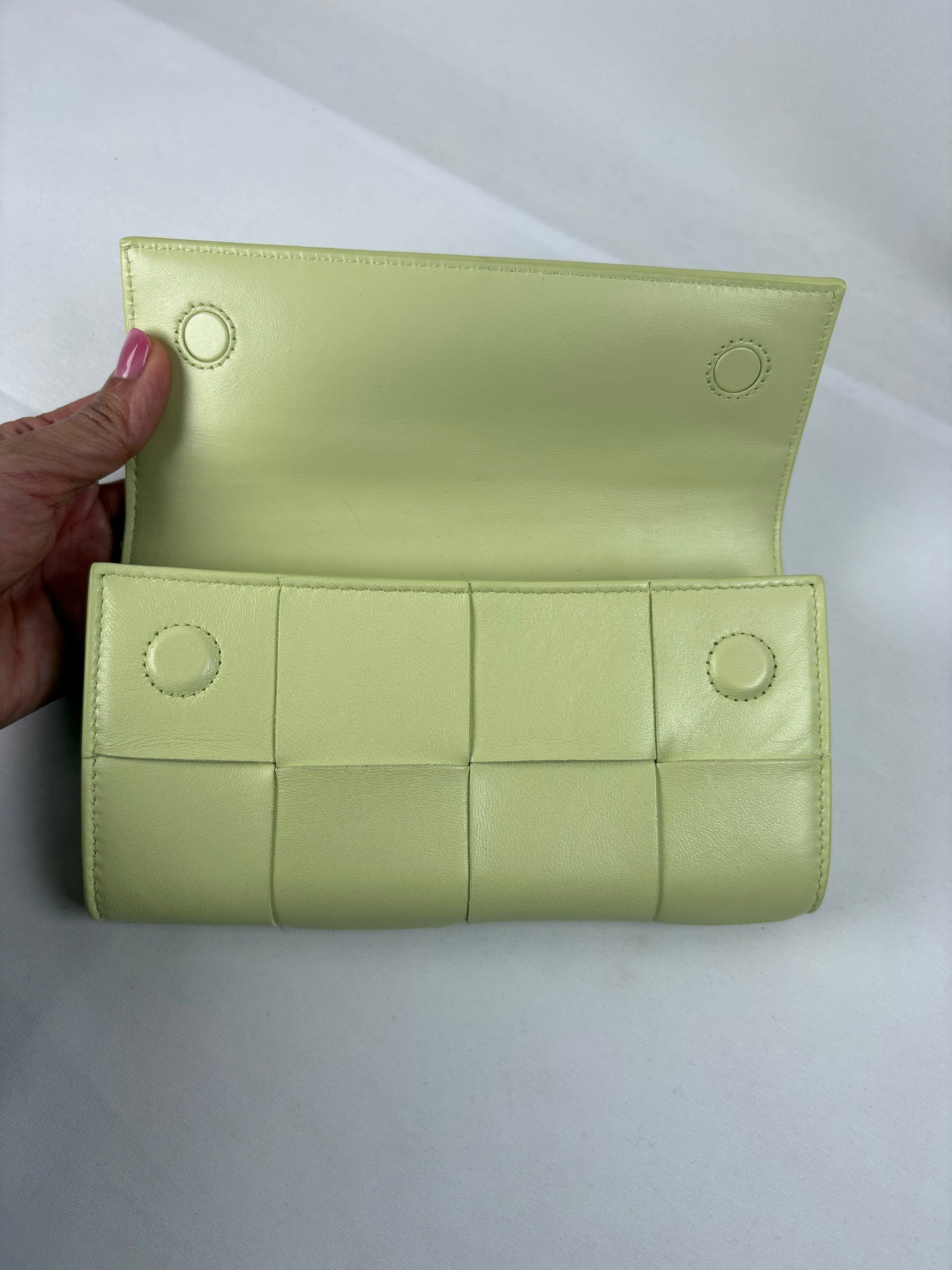 Pre-Owned BOTTEGA VENETA Maxi Intrecciato Leather Yellow Wallet