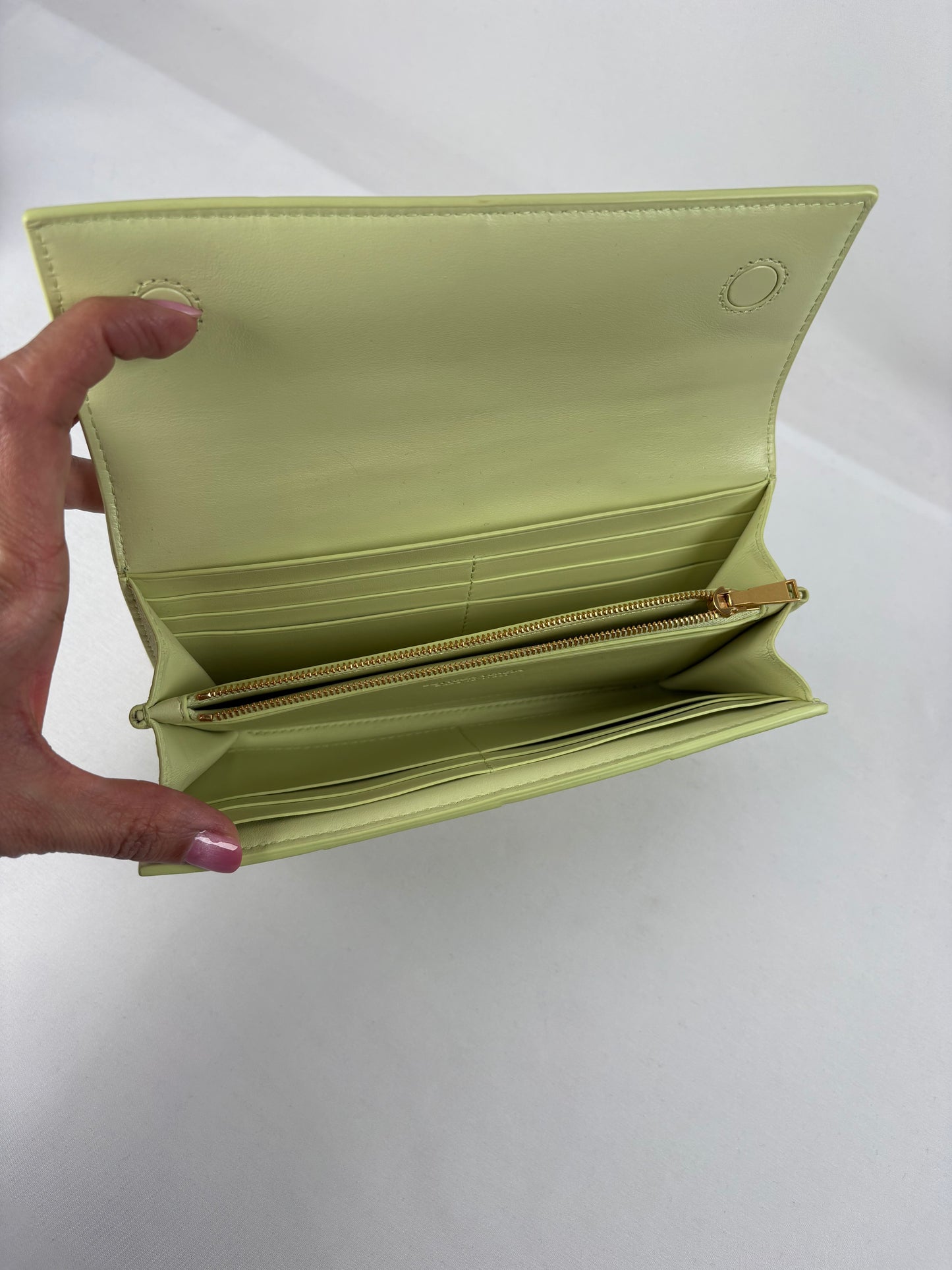 Pre-Owned BOTTEGA VENETA Maxi Intrecciato Leather Yellow Wallet