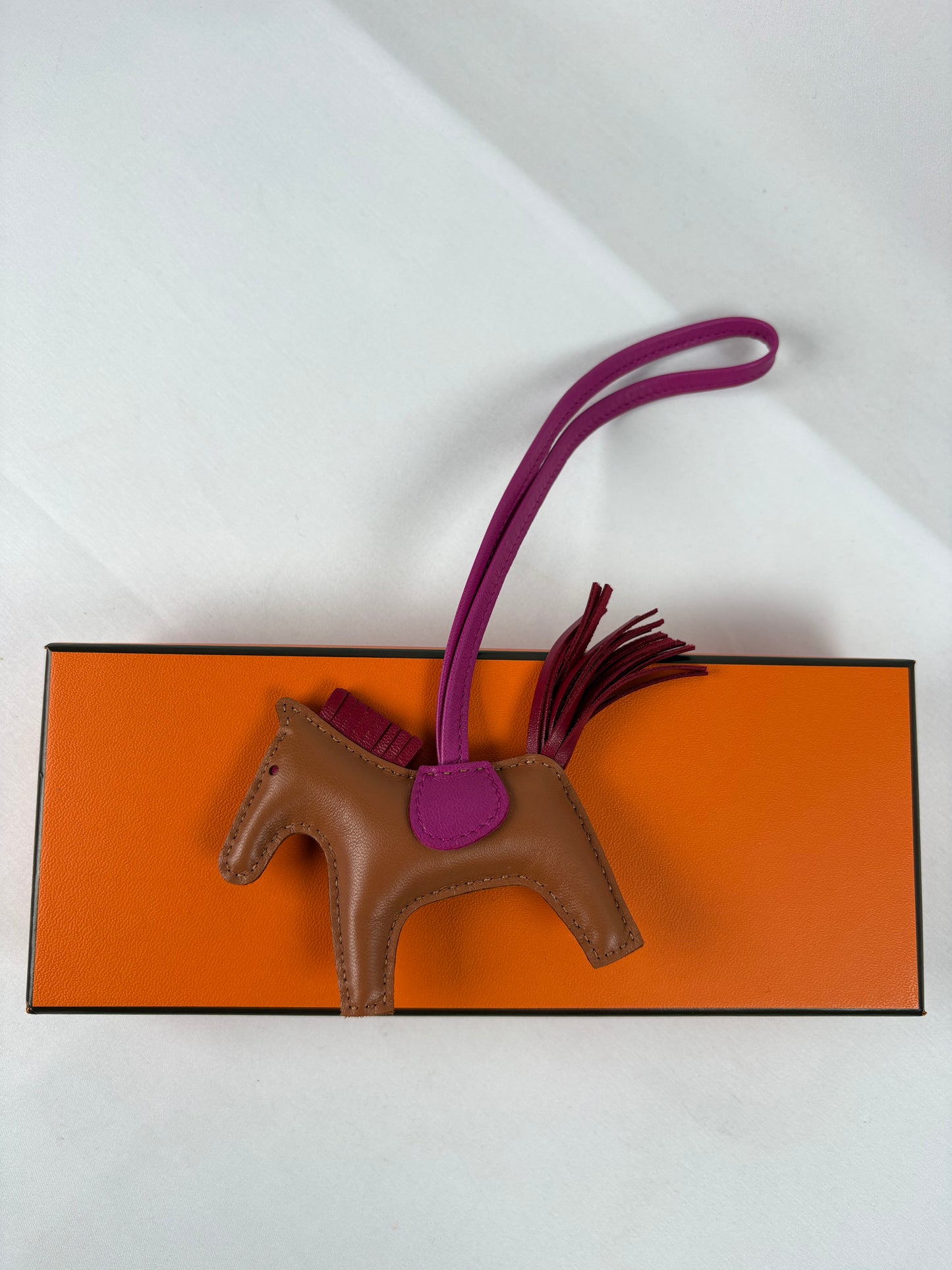Pre-Owned HERMES Rodeo Brown/Purple Charm, PM