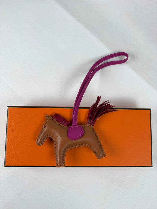 Pre-Owned HERMES Rodeo Brown/Purple Charm, PM