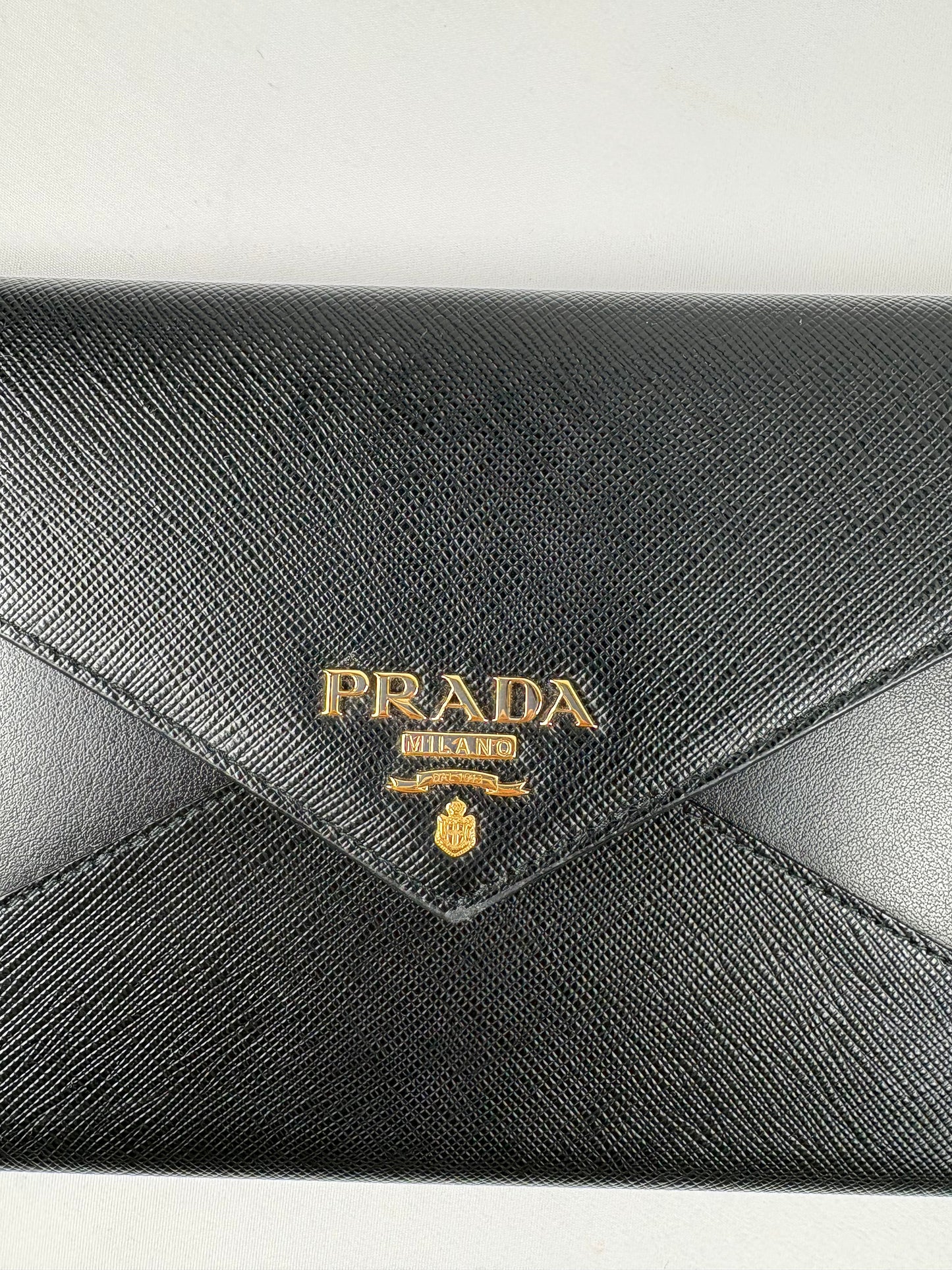Pre-Owned PRADA Envelope Long Black/GHW Wallet