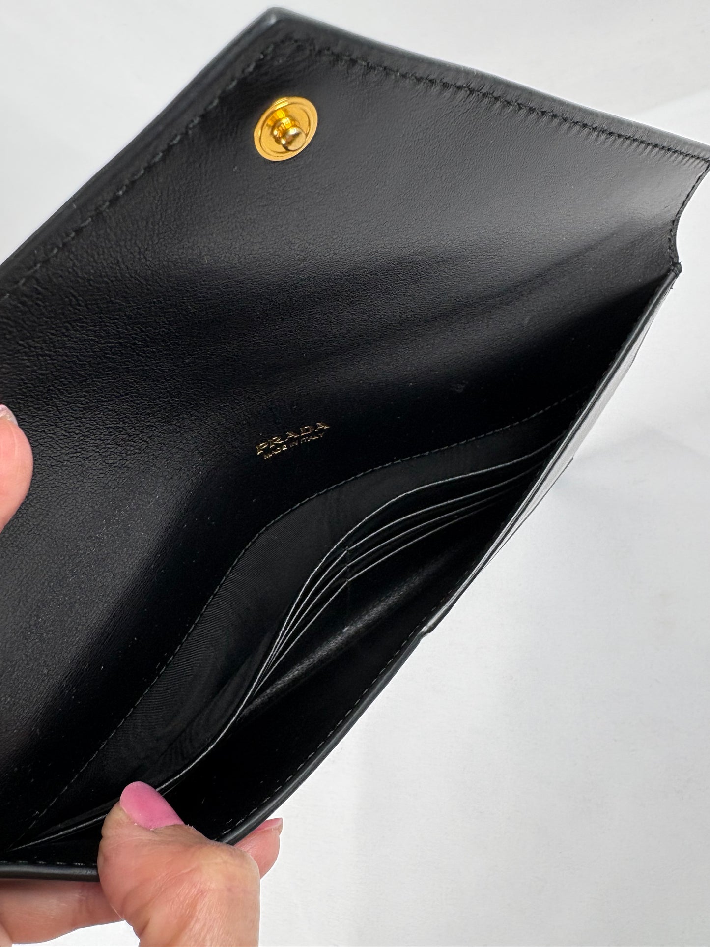 Pre-Owned PRADA Envelope Long Black/GHW Wallet