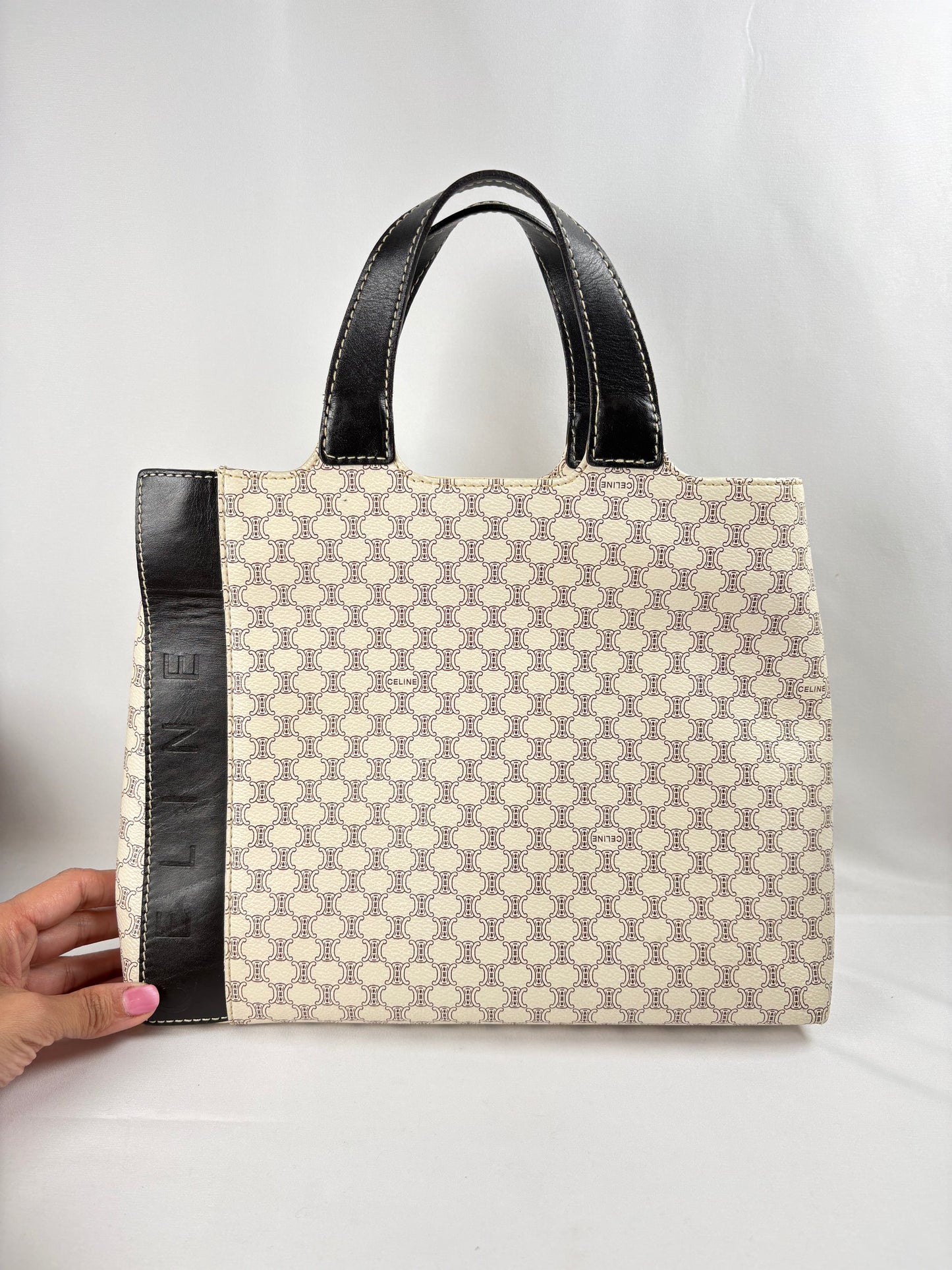 Pre-Owned CELINE Macadam Canvas White Handbag