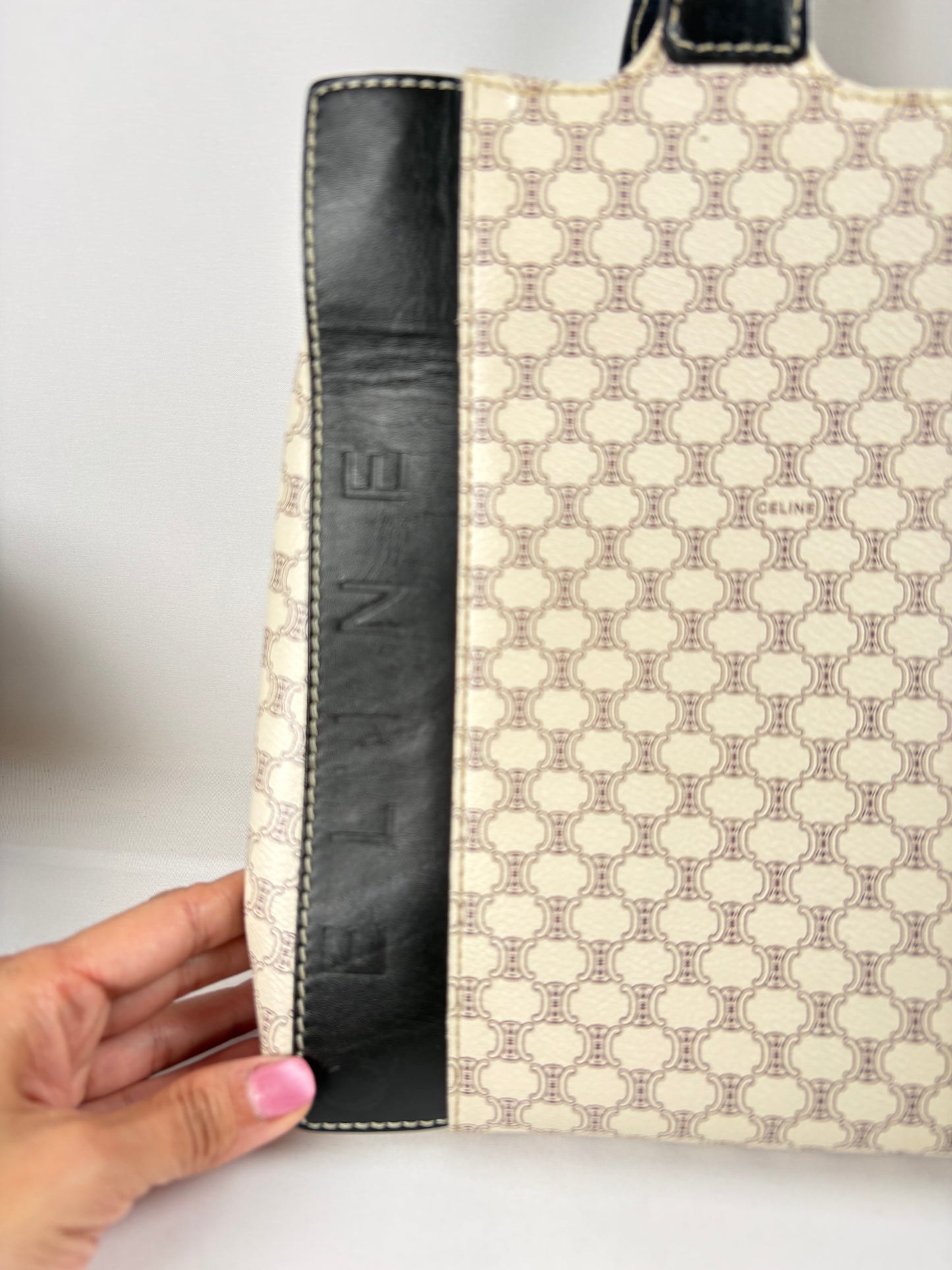 Pre-Owned CELINE Macadam Canvas White Handbag