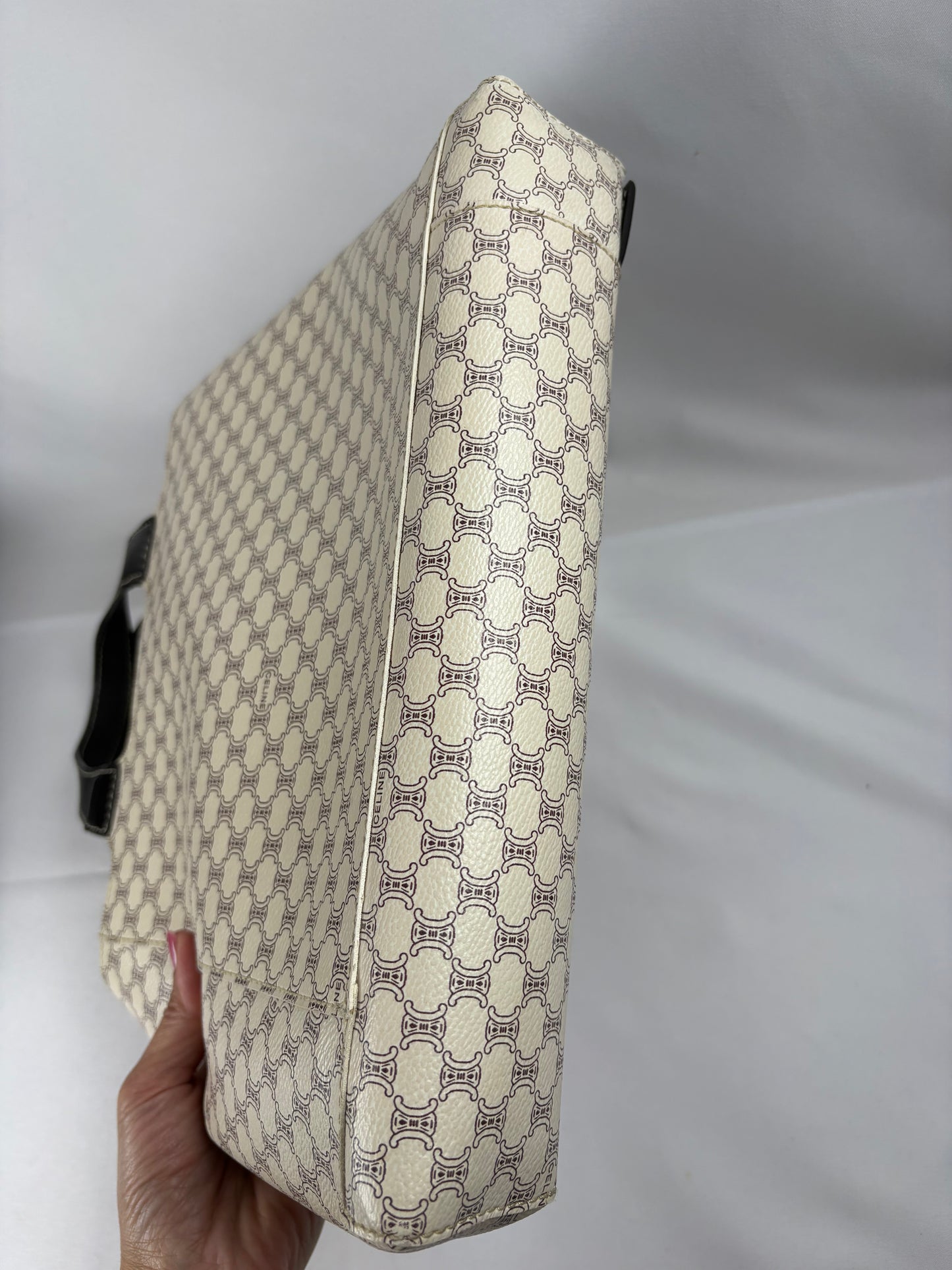 Pre-Owned CELINE Macadam Canvas White Handbag