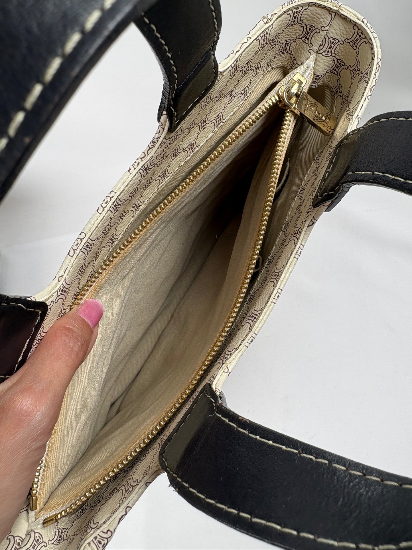 Pre-Owned CELINE Macadam Canvas White Handbag