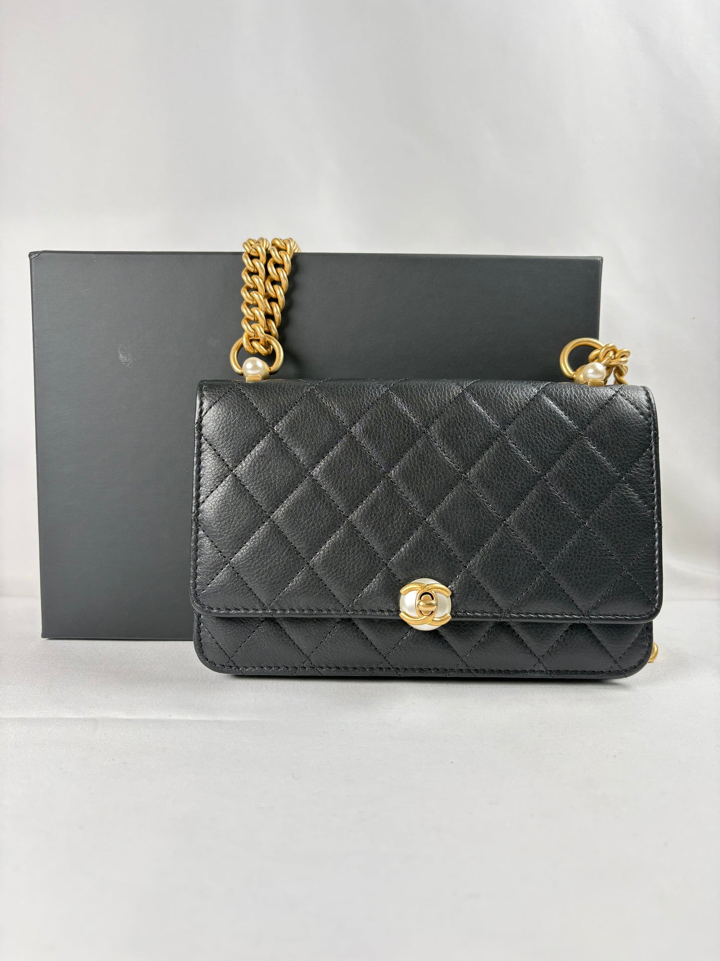 Pre-Owned CHANEL™ Pearl Wallet on Chain Handbag, Black