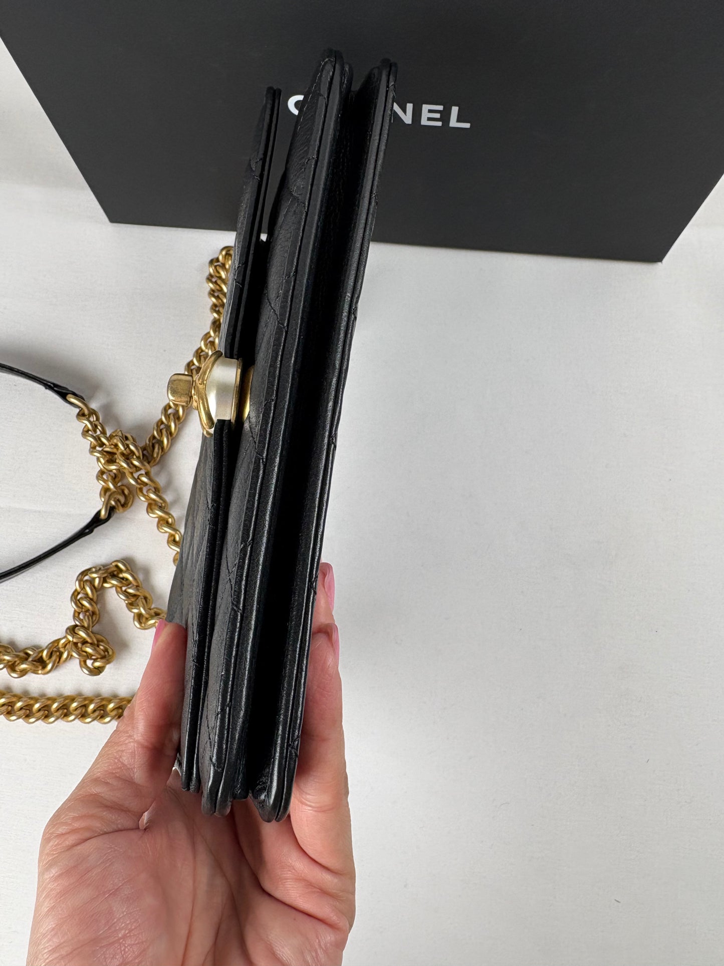 Pre-Owned CHANEL™ Pearl Wallet on Chain Handbag, Black