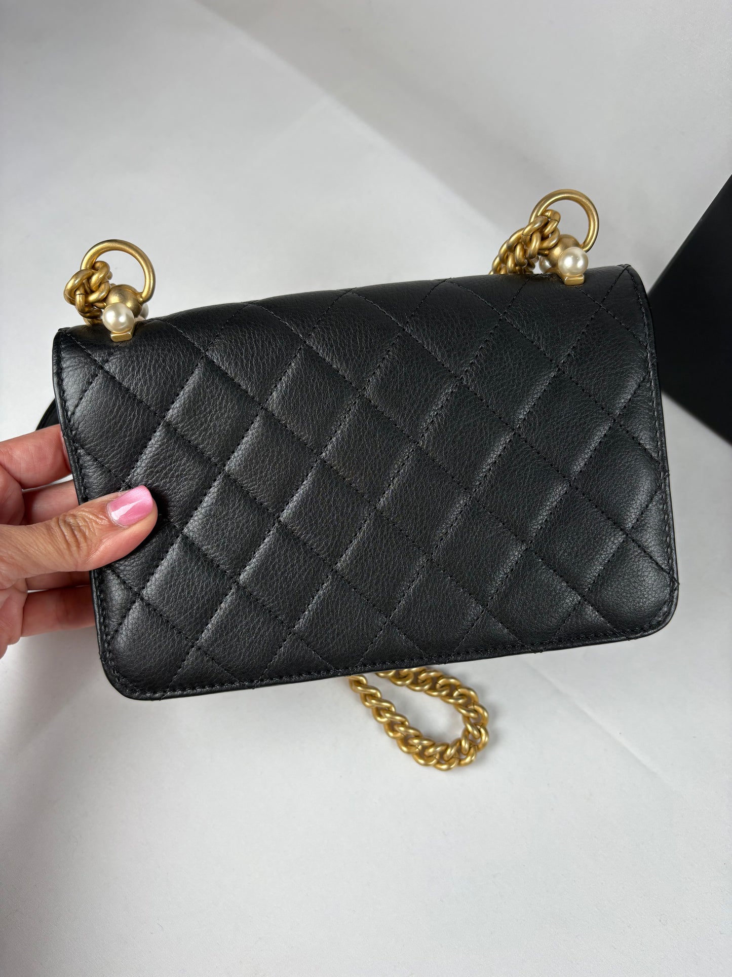 Pre-Owned CHANEL™ Pearl Wallet on Chain Handbag, Black