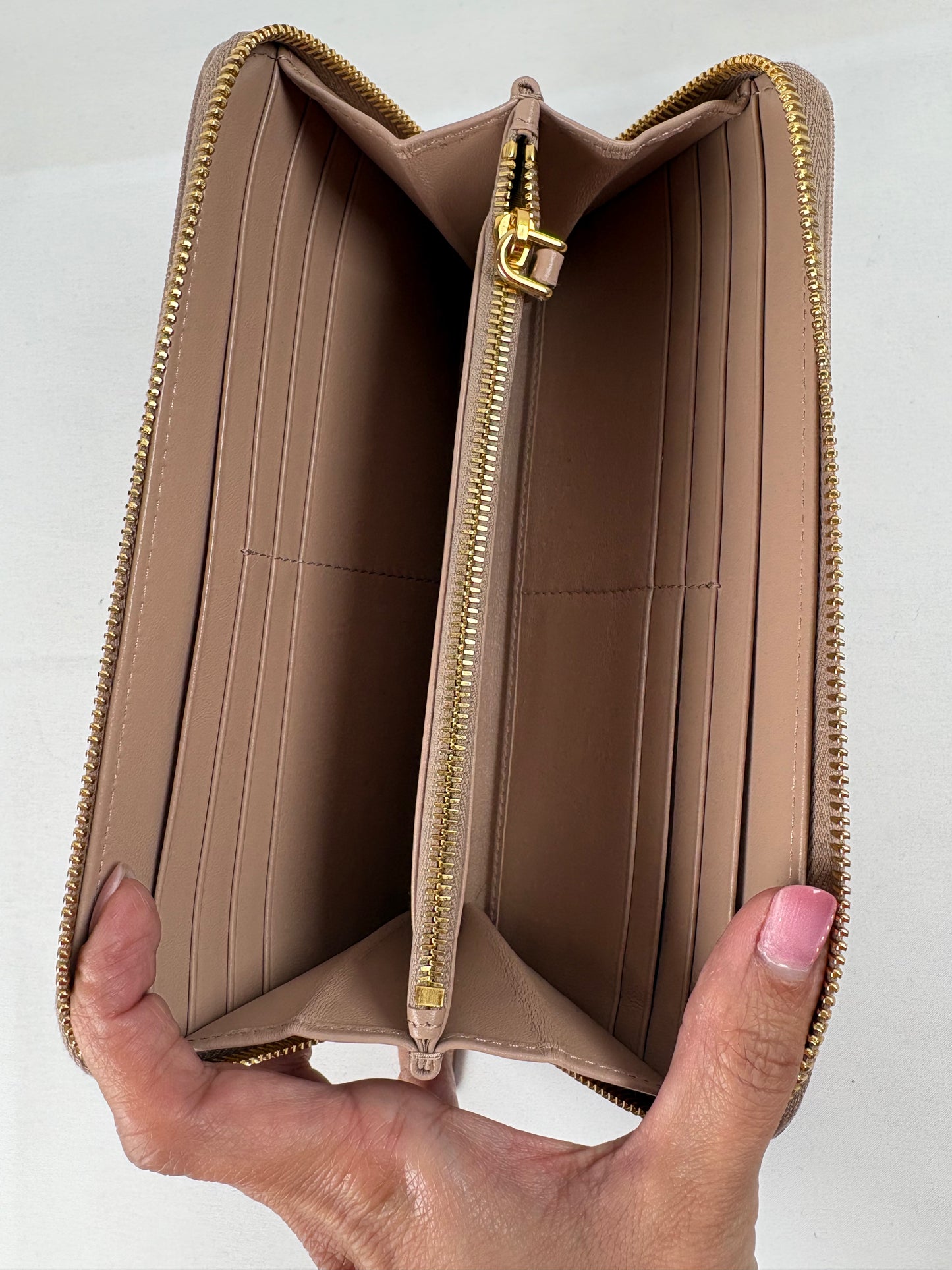 Pre-Owned PRADA Saffiano Leather Long Zip Around Wallet, Nude