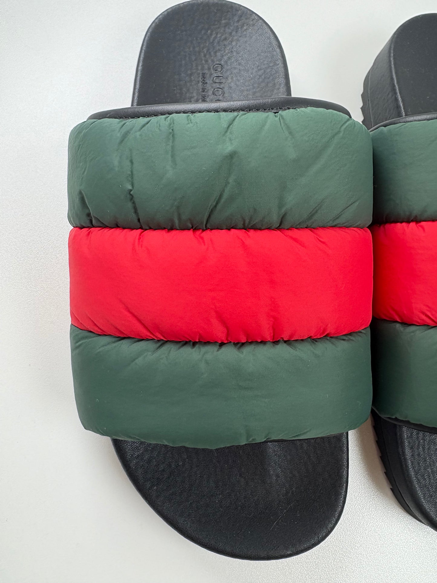 Pre-Owned GUCCI Padded Web Slides, Green/Red, 38
