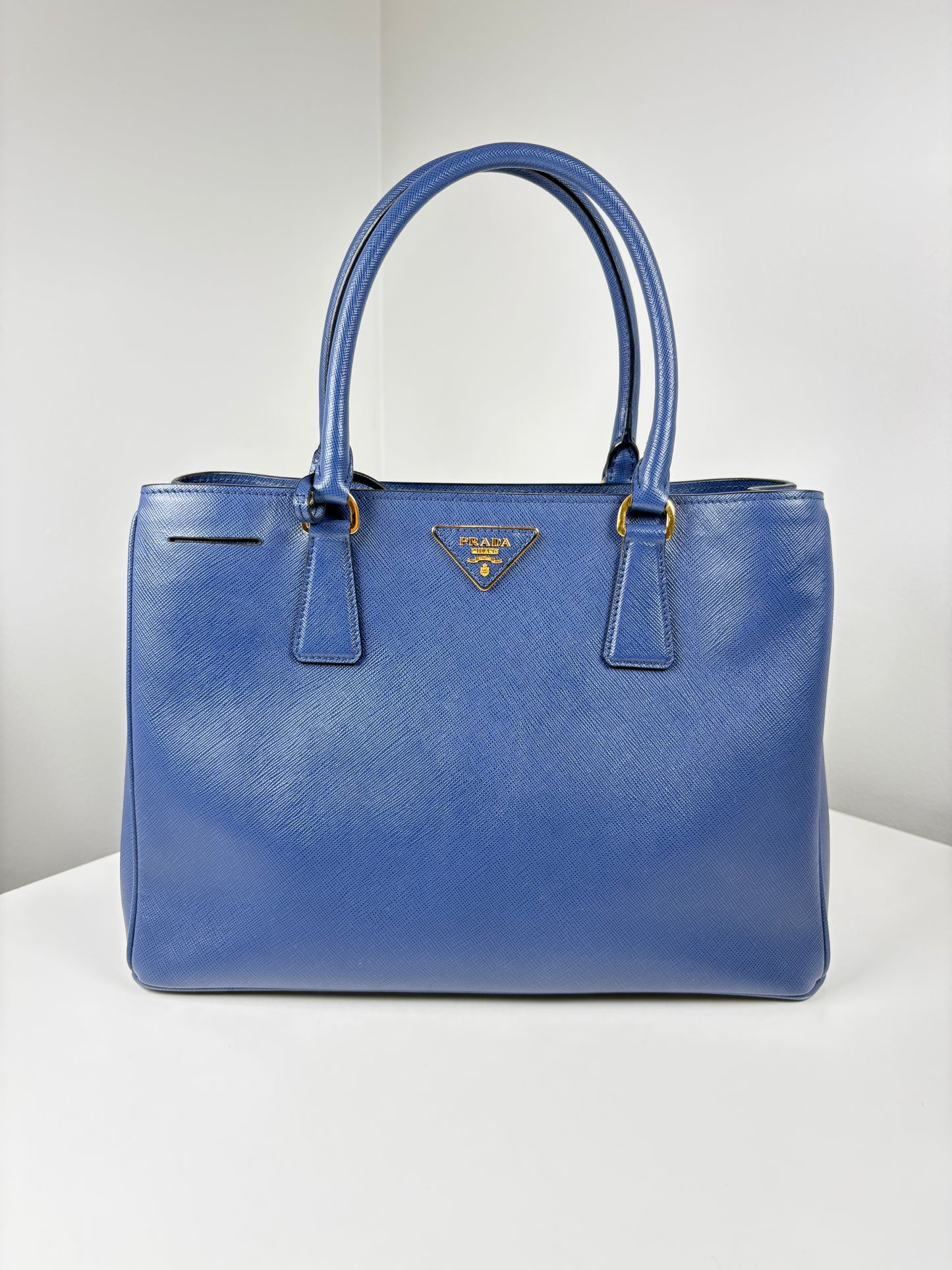 Pre-Owned PRADA Galleria Handbag, Blue, Medium