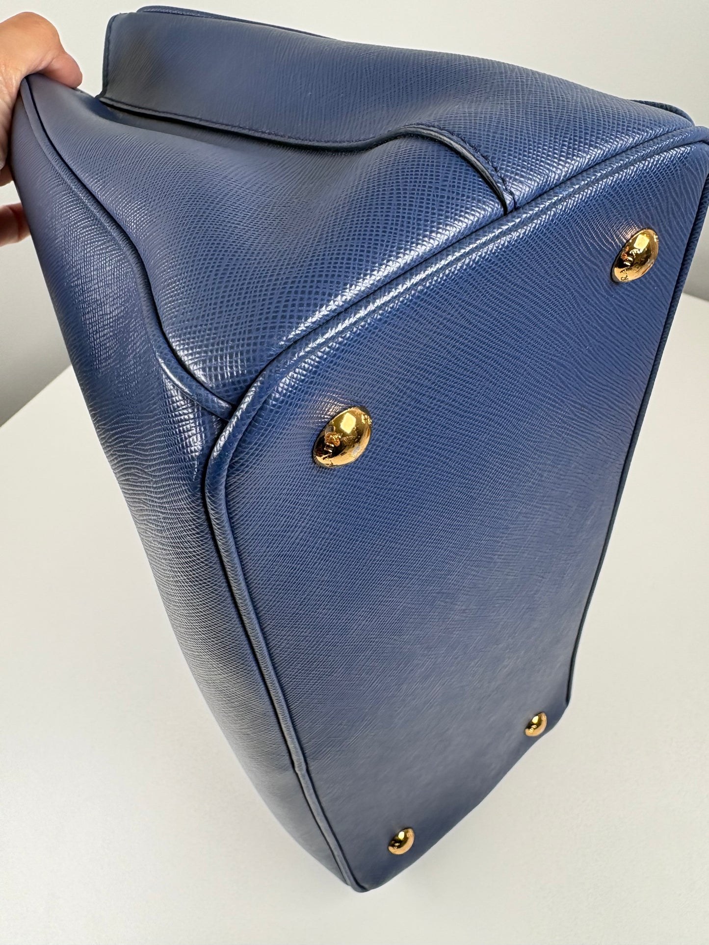 Pre-Owned PRADA Galleria Handbag, Blue, Medium