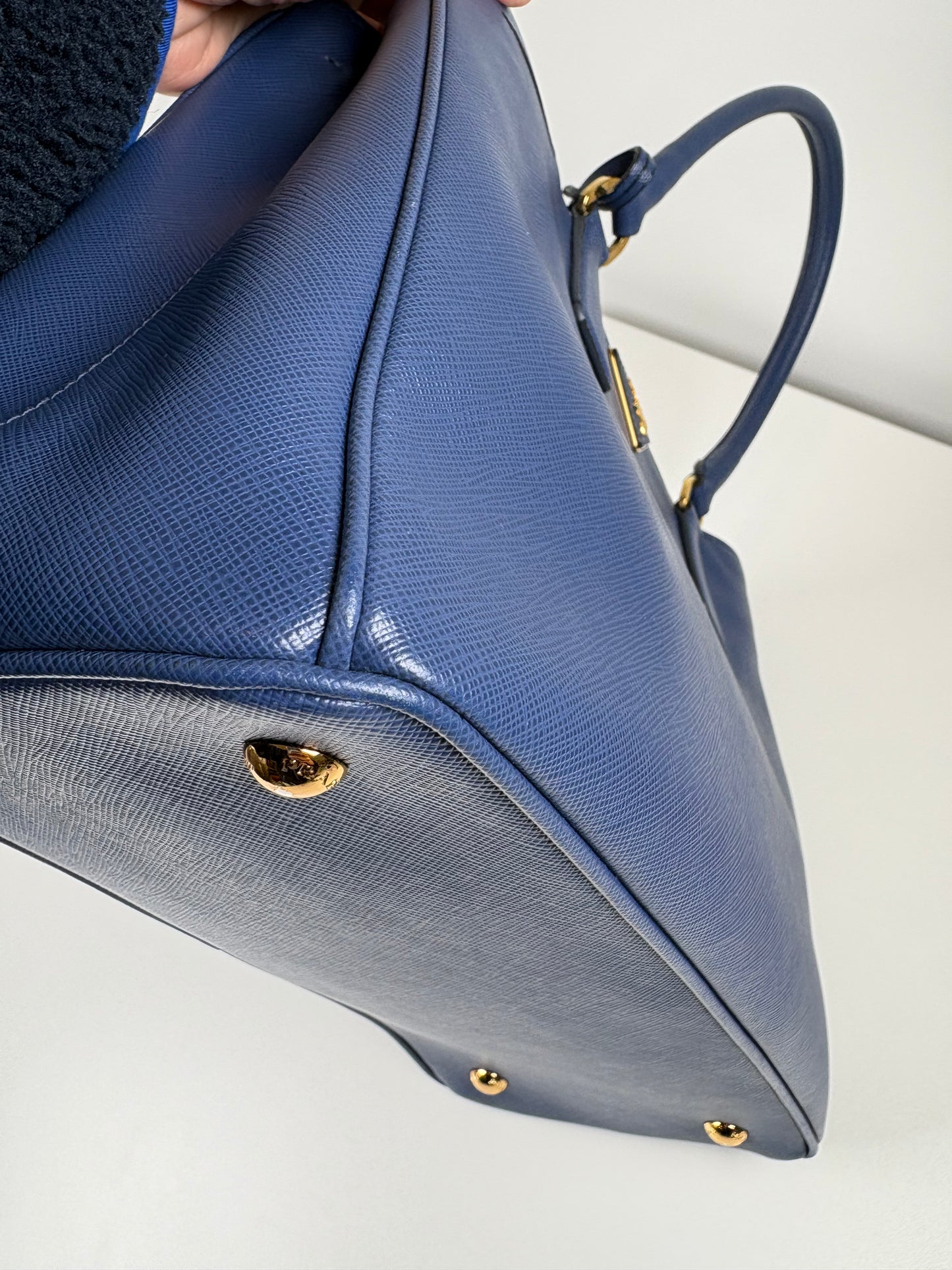 Pre-Owned PRADA Galleria Handbag, Blue, Medium