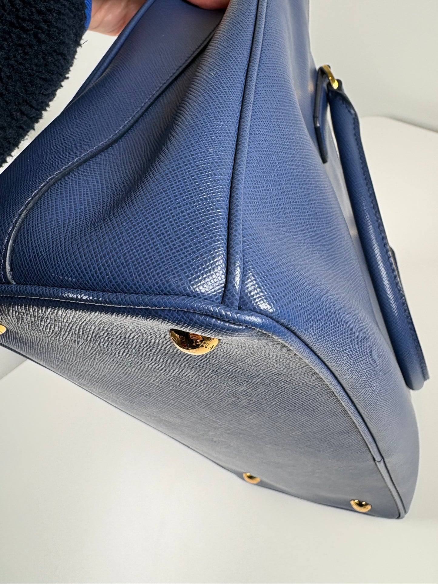 Pre-Owned PRADA Galleria Handbag, Blue, Medium