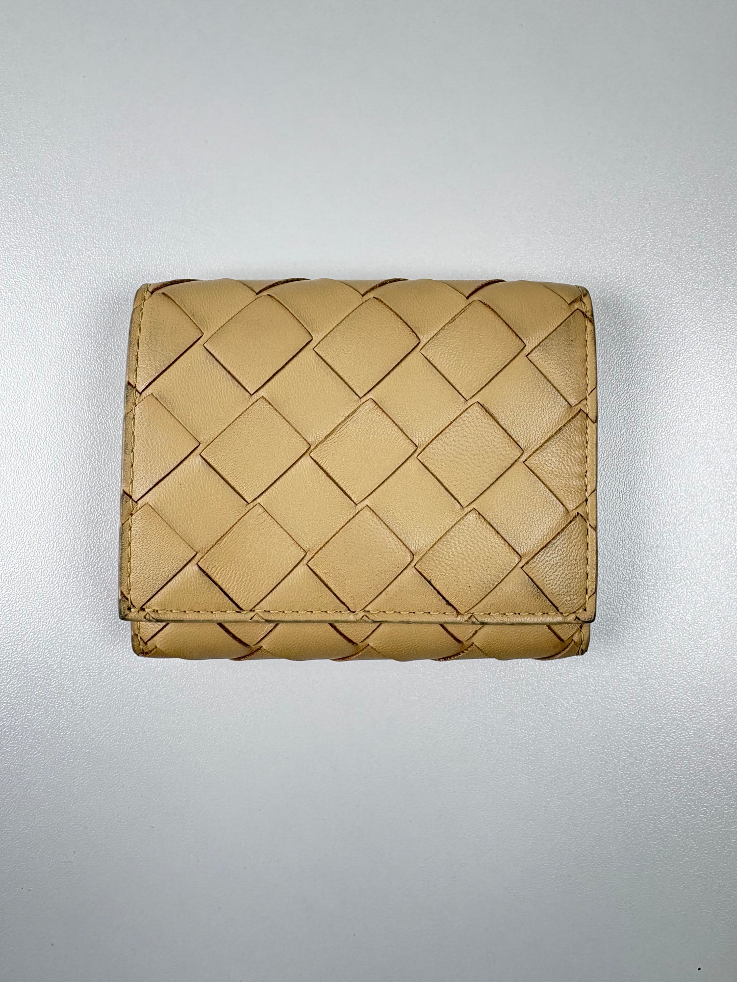 Pre-Owned BOTTEGA VENETA Trifold Wallet, Beige