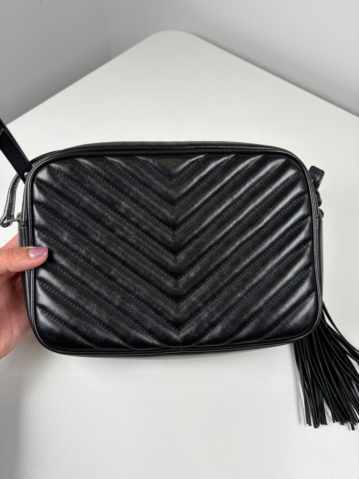 Pre-Owned SAINT LAURENT Lou Camera Handbag, Black