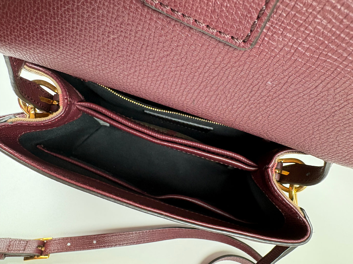 Pre-Owned BURBERRY Camberley Top Handle Handbag, Burgundy, Small