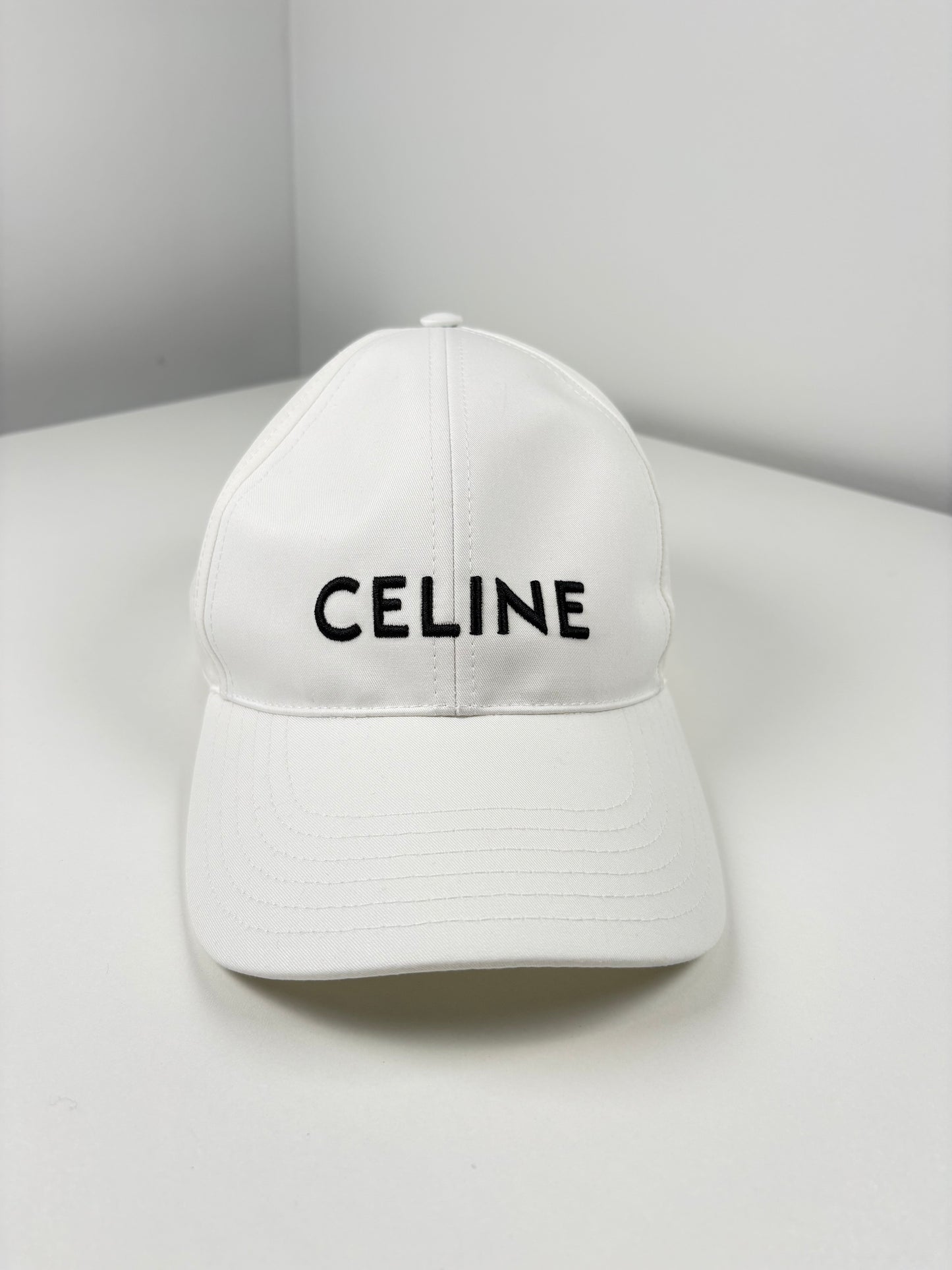 Pre-Owned CELINE Baseball Hat, White, M
