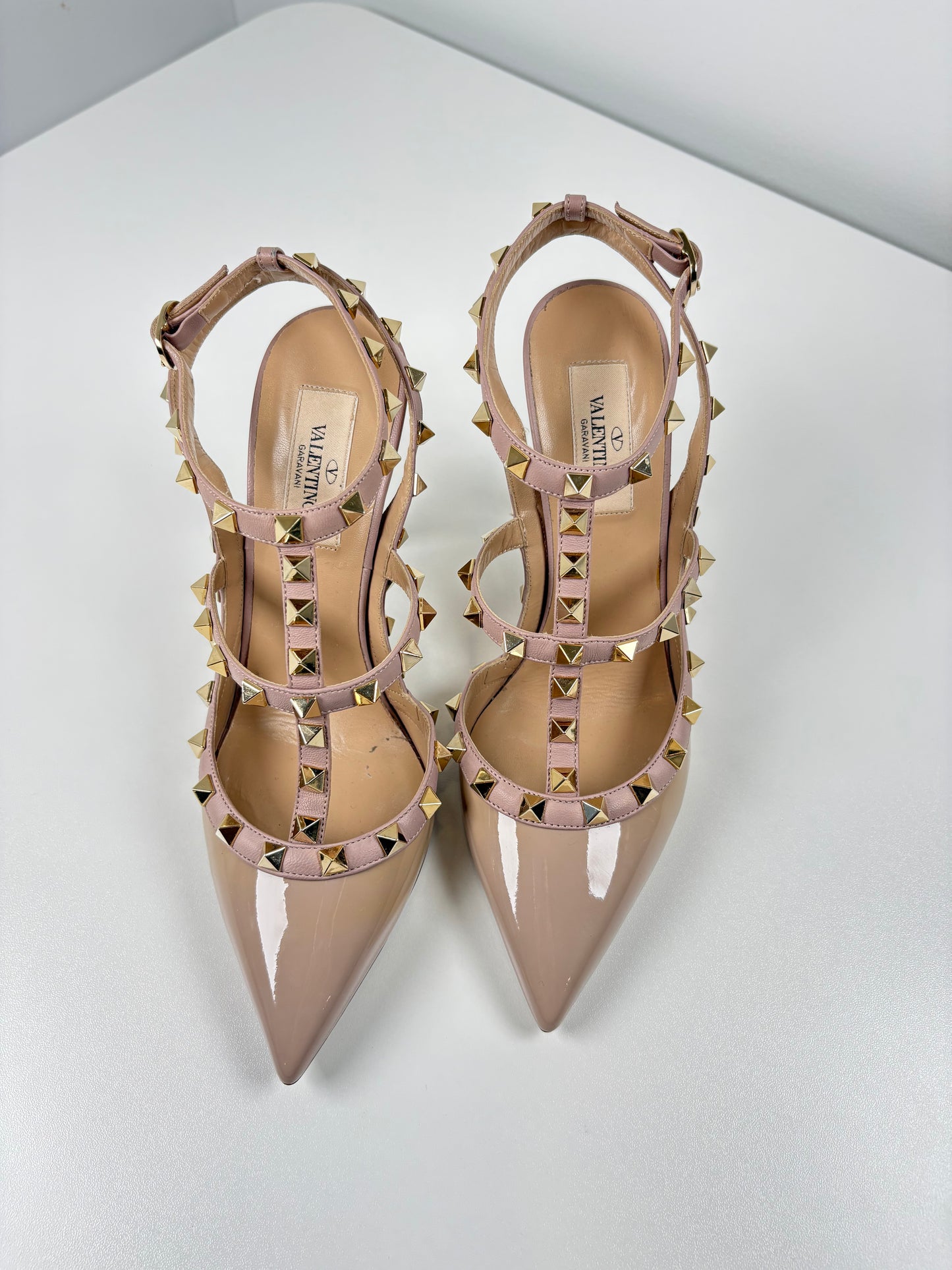 Pre-Owned VALENTINO Rockstud Patent Pumps, Nude, 37.5