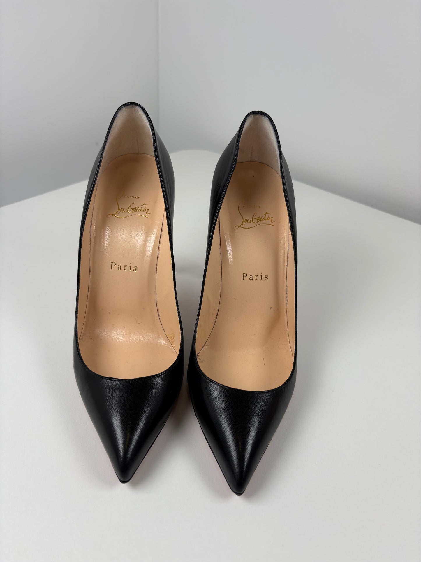 Pre-Owned CHRISTIAN LOUBOUTIN Pigalle Pumps, Black, 38.5