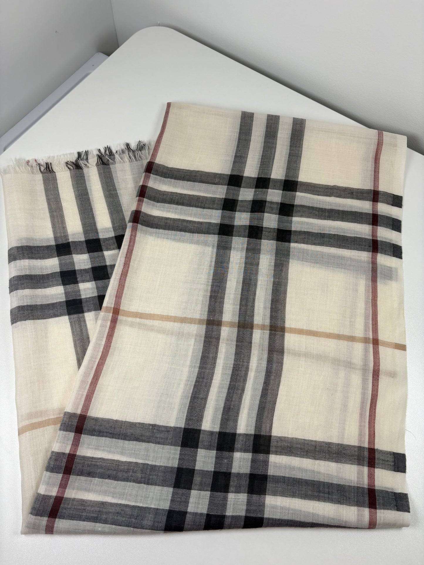 Pre-Owned BURBERRY Silk Scarf Scarf, Nova Check
