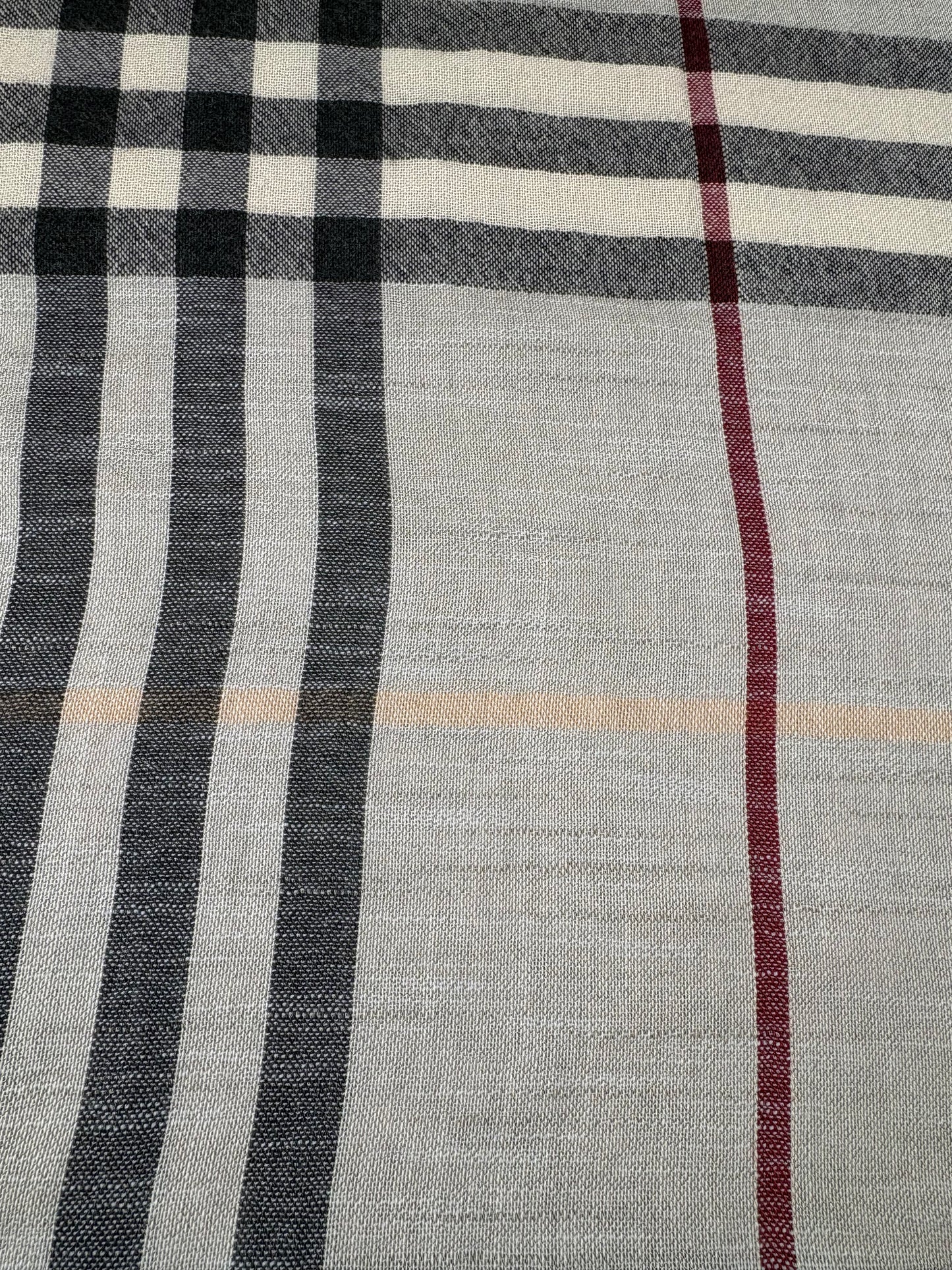 Pre-Owned BURBERRY Fringed Checked Scarf, Nova Check
