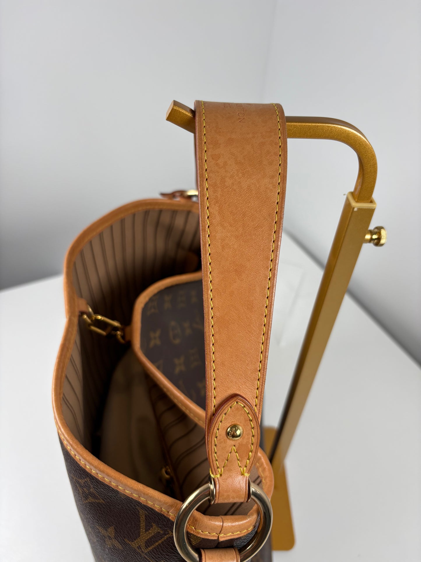Pre-Owned LOUIS VUITTON Delightful Handbag, Monogram, PM