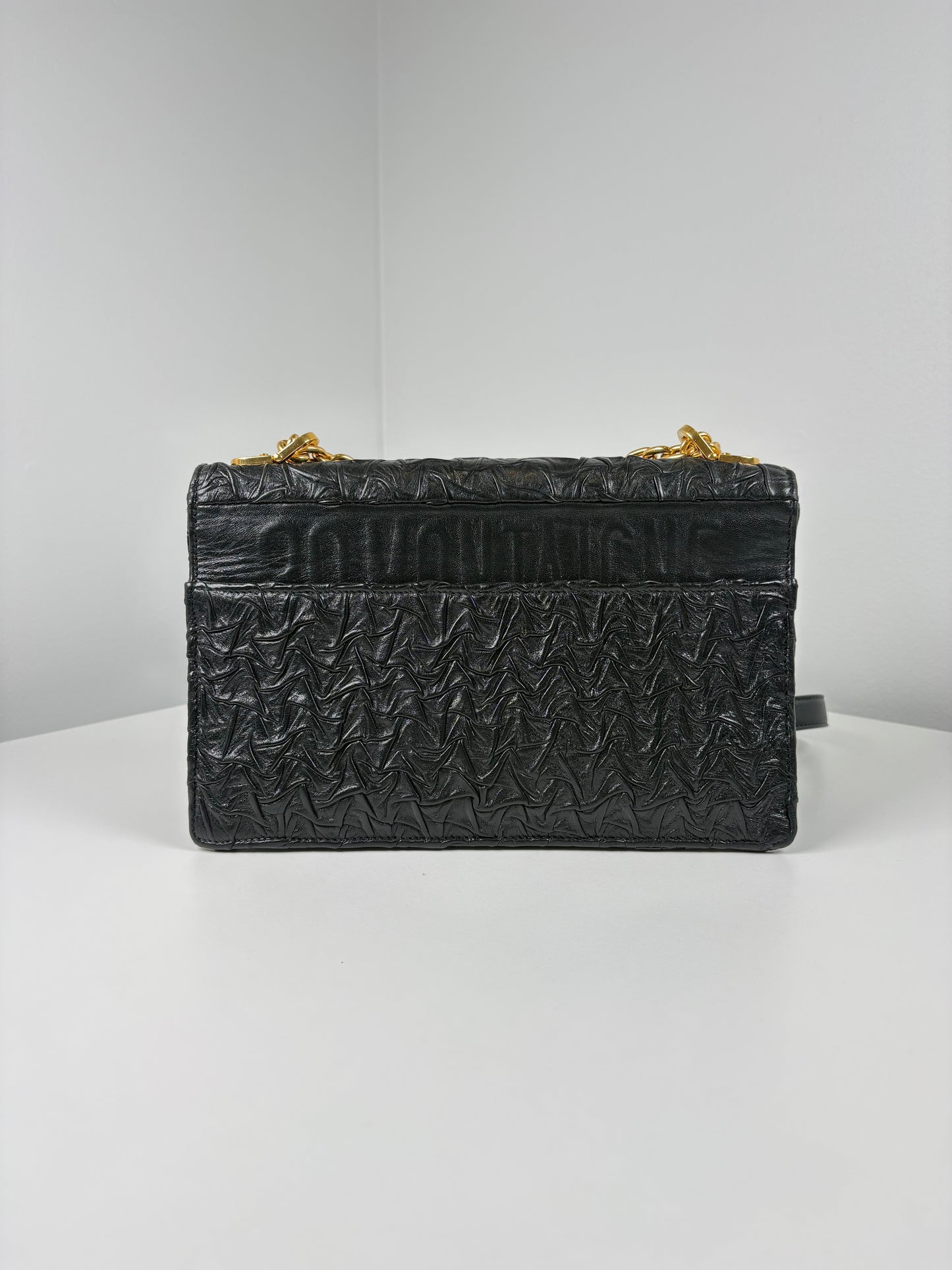 Pre-Owned CHRISTIAN DIOR Wavy-Effect Montaigne Chain Handbag, Black/GHW, 30
