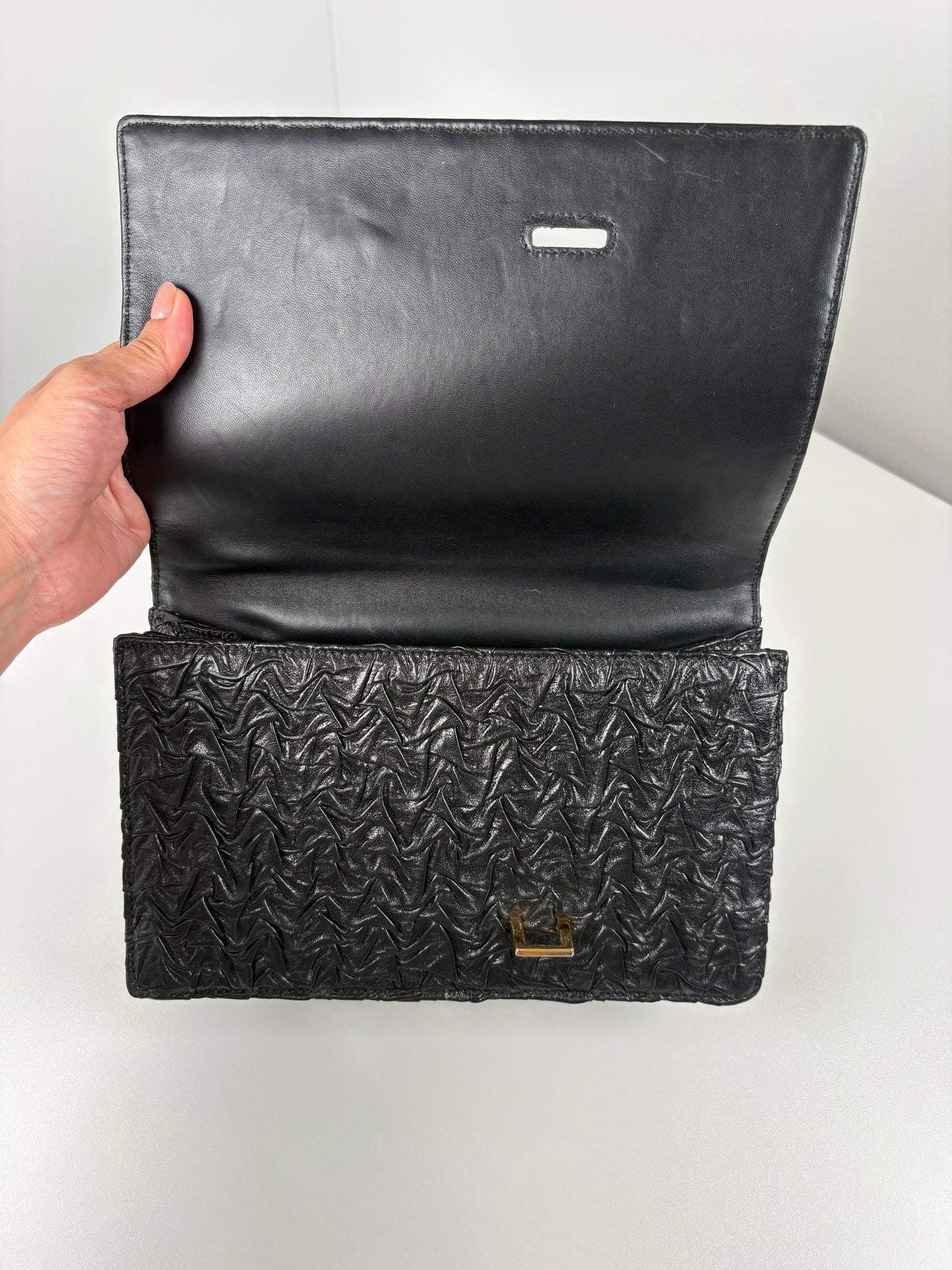 Pre-Owned CHRISTIAN DIOR Wavy-Effect Montaigne Chain Handbag, Black/GHW, 30