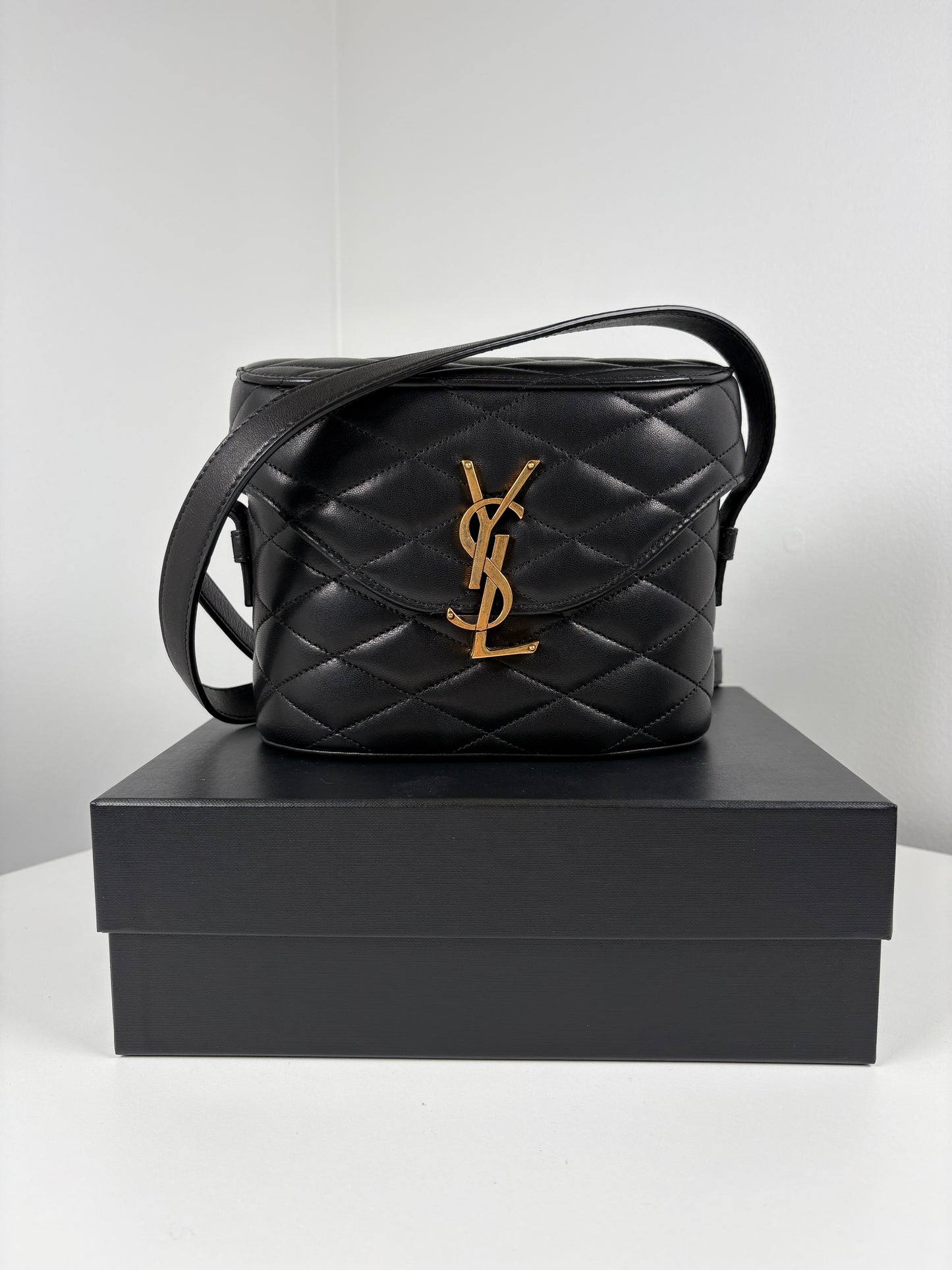 Pre-Owned SAINT LAURENT Quilted June Box Handbag, Black/GHW