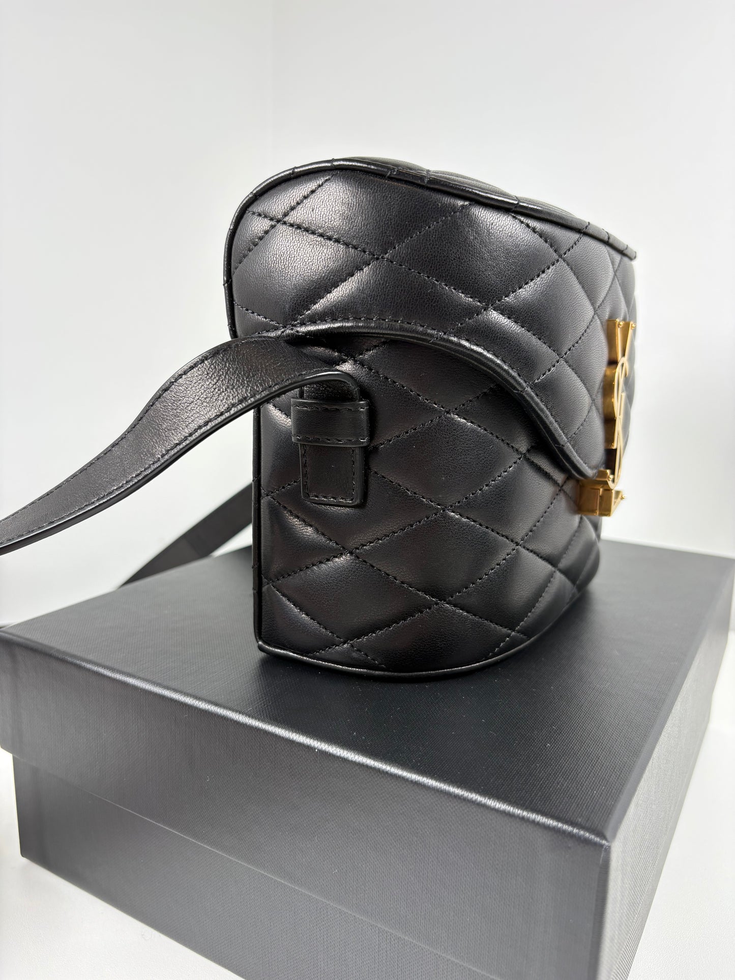 Pre-Owned SAINT LAURENT Quilted June Box Handbag, Black/GHW