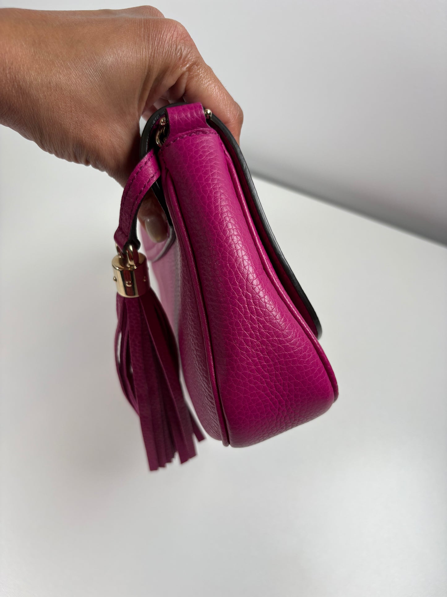 Pre-Owned GUCCI Soho Chain Shoulder Handbag, Fuchsia