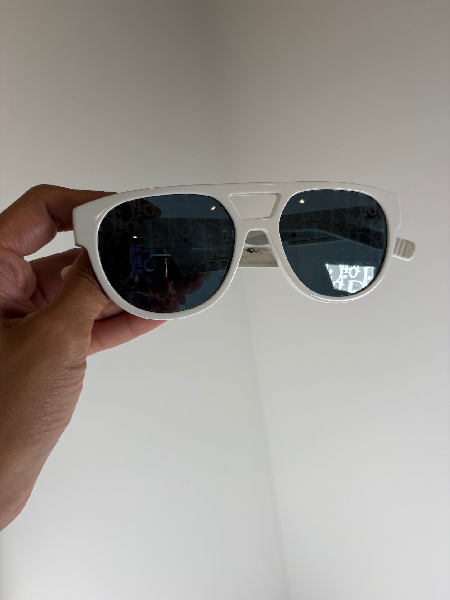 Pre-Owned CHRISTIAN DIOR Oblique Sunglasses, White/Blue