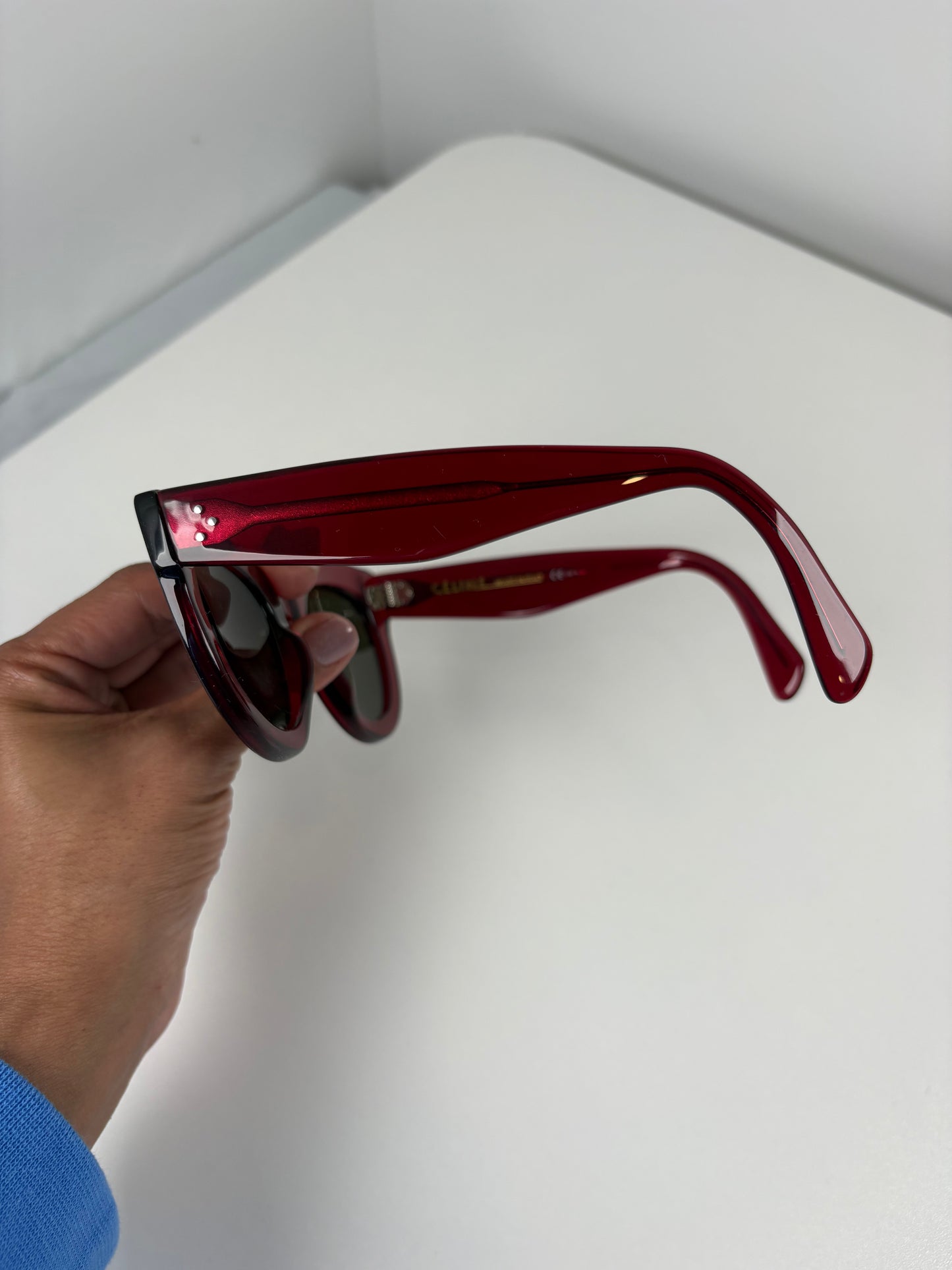 Pre-Owned CELINE Circular Sunglasses, Red