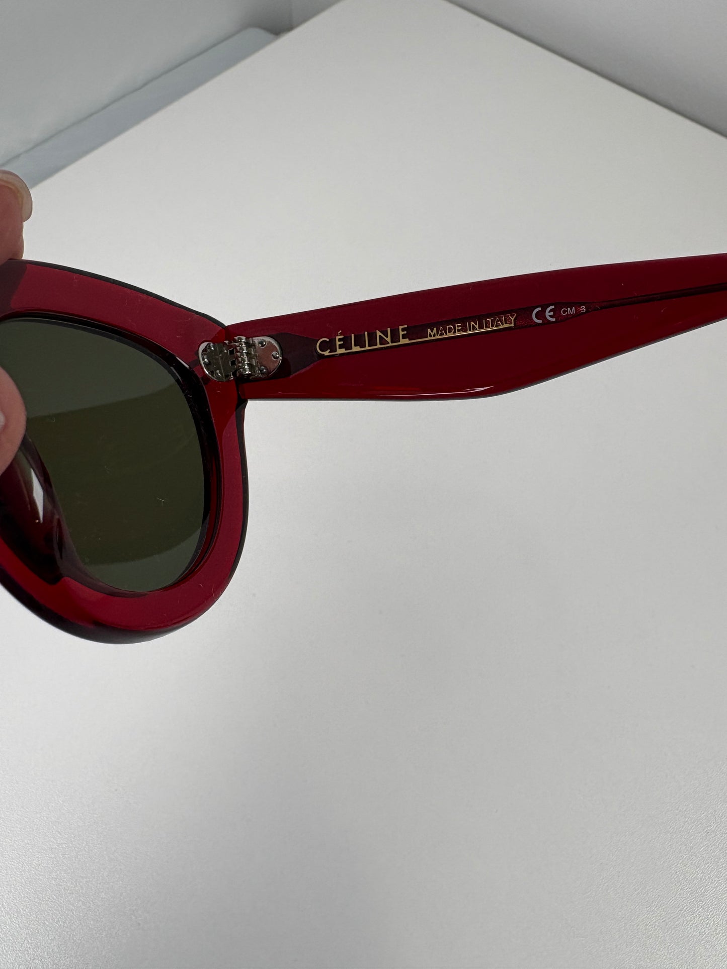 Pre-Owned CELINE Circular Sunglasses, Red