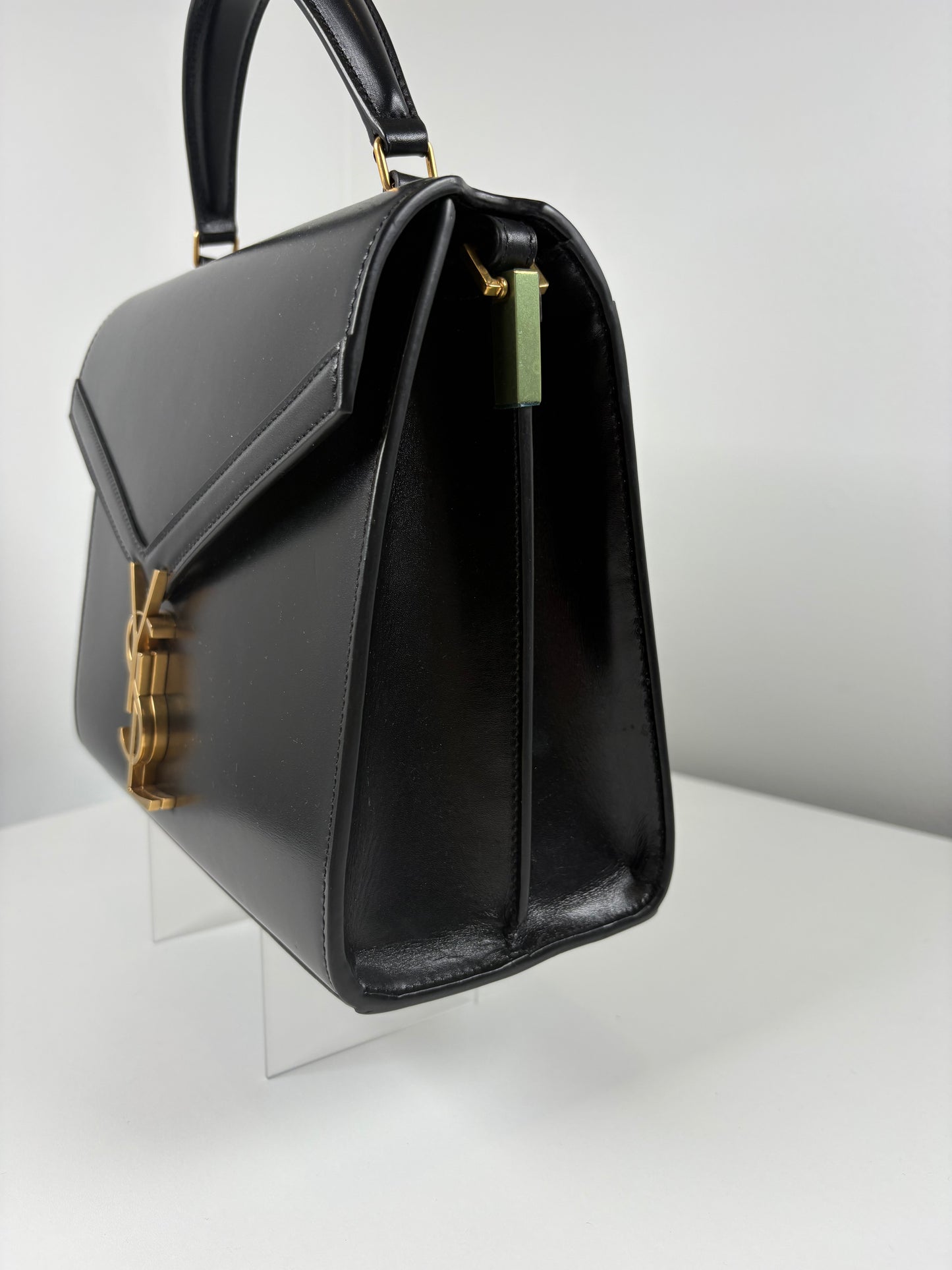 Pre-Owned SAINT LAURENT Cassandra Top Handle Handbag, Black, Medium 1
