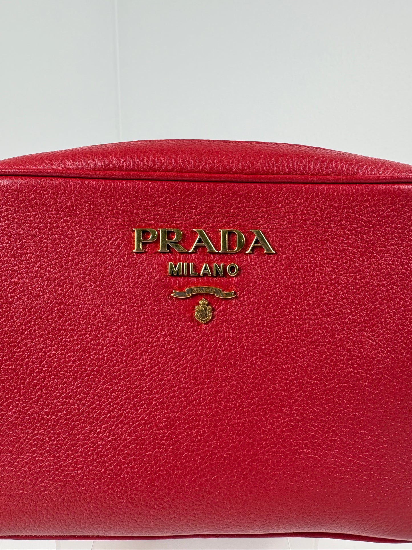 Pre-Owned PRADA Vitello Phenix Camera Handbag, Red