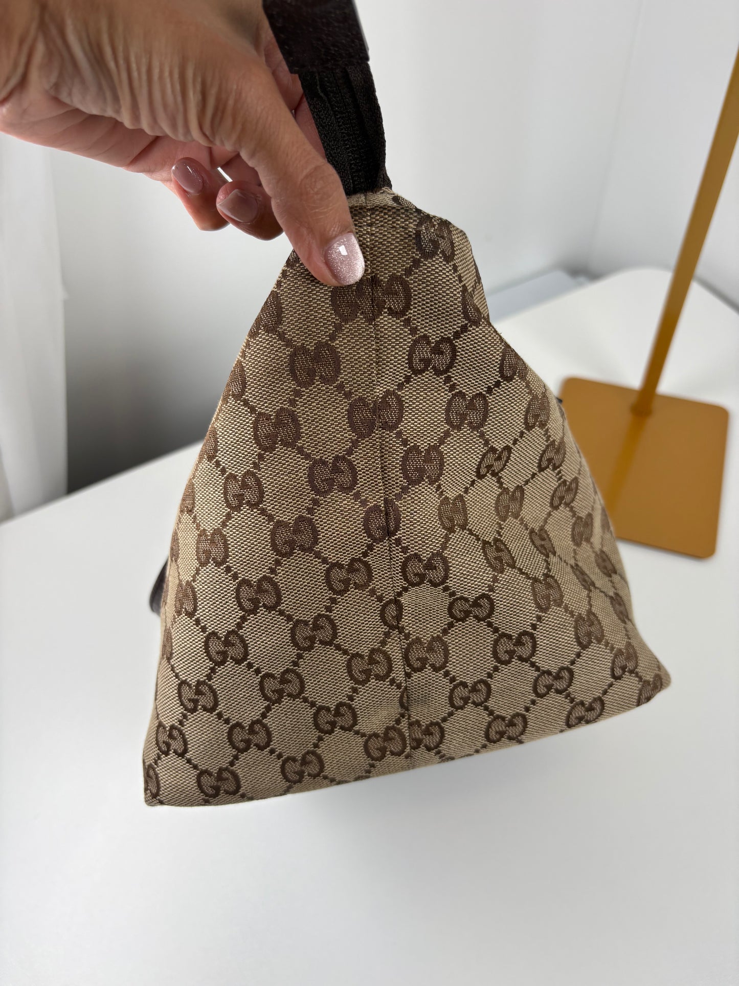 Pre-Owned GUCCI Monogram Web Handle Bucket Tote Handbag