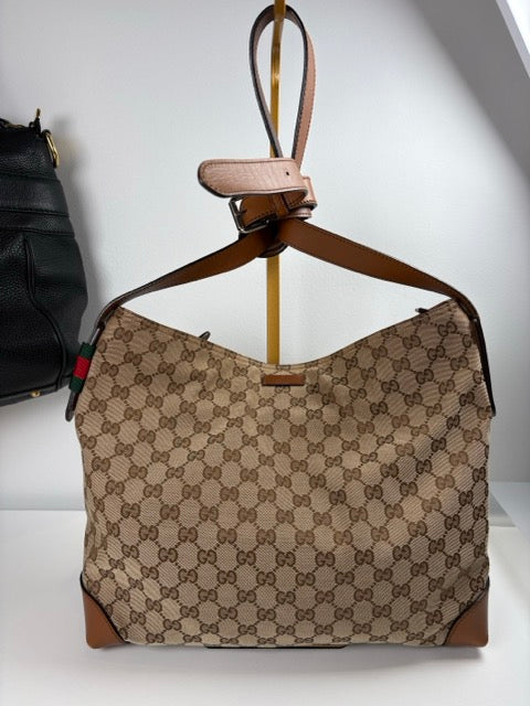Pre-Owned Gucci GG Canvas Hobo Bag