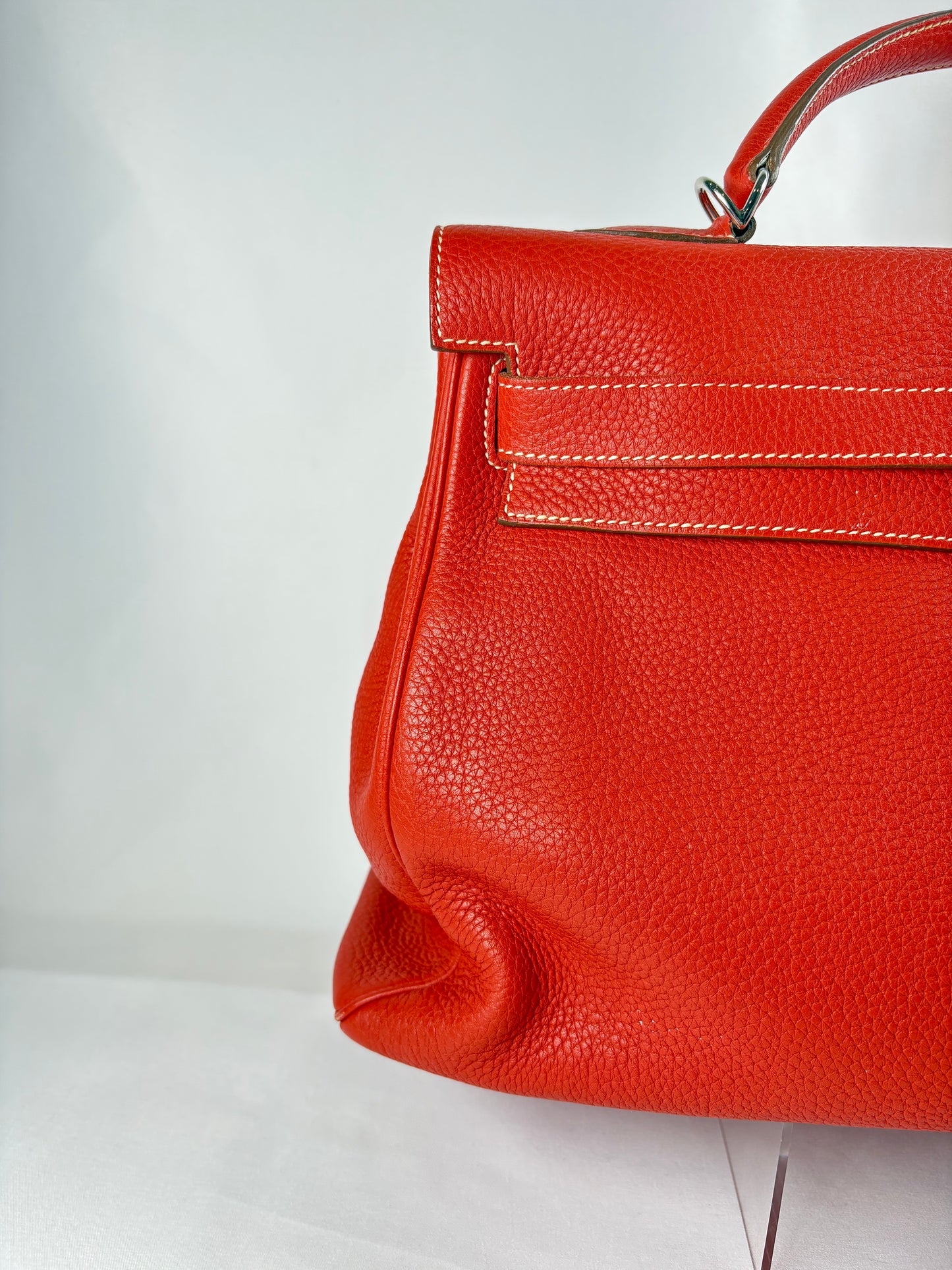 Pre-Owned HERMES Kelly 40 Coral, Clemence Leather Handbag