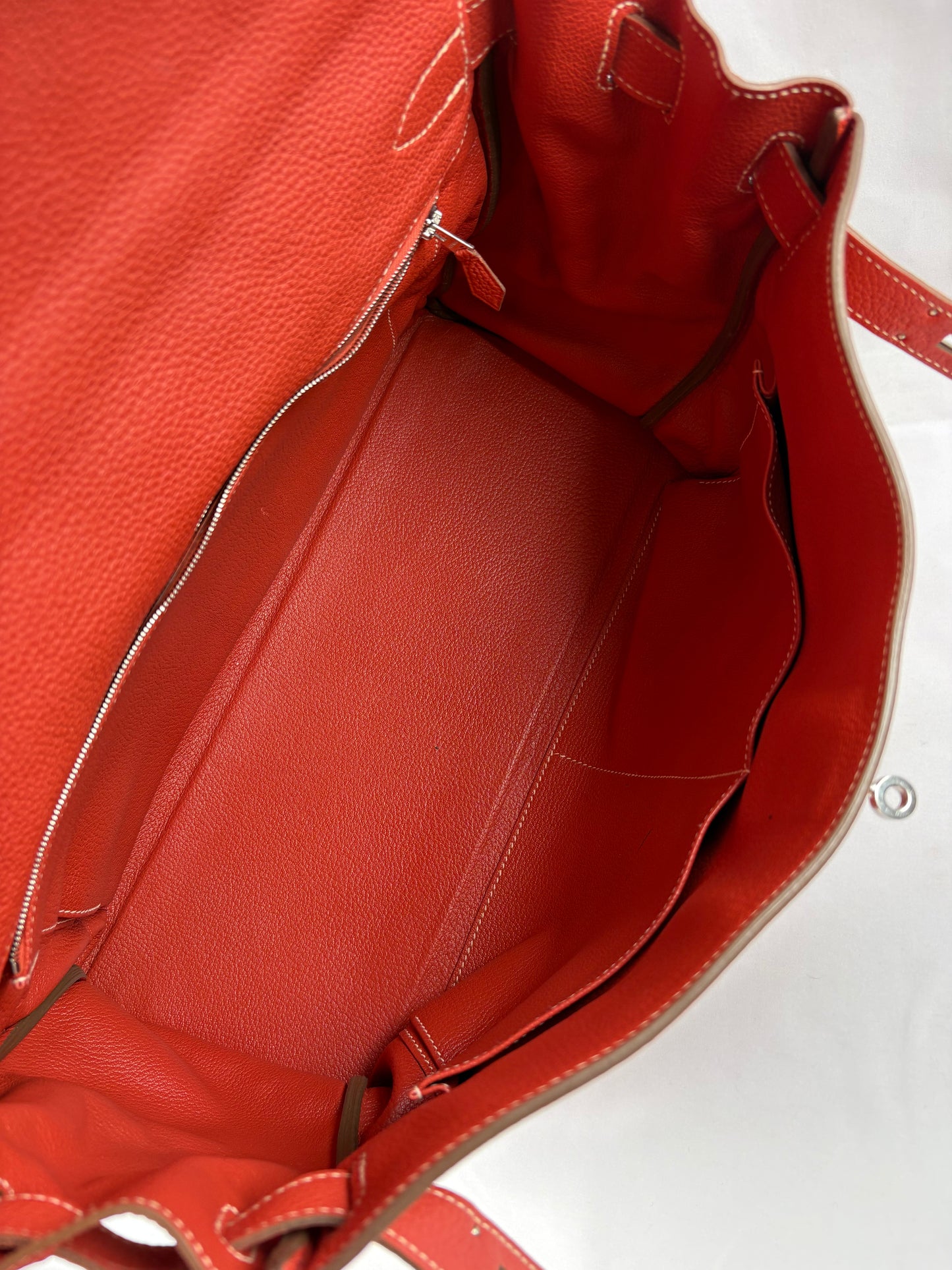 Pre-Owned HERMES Kelly 40 Coral, Clemence Leather Handbag